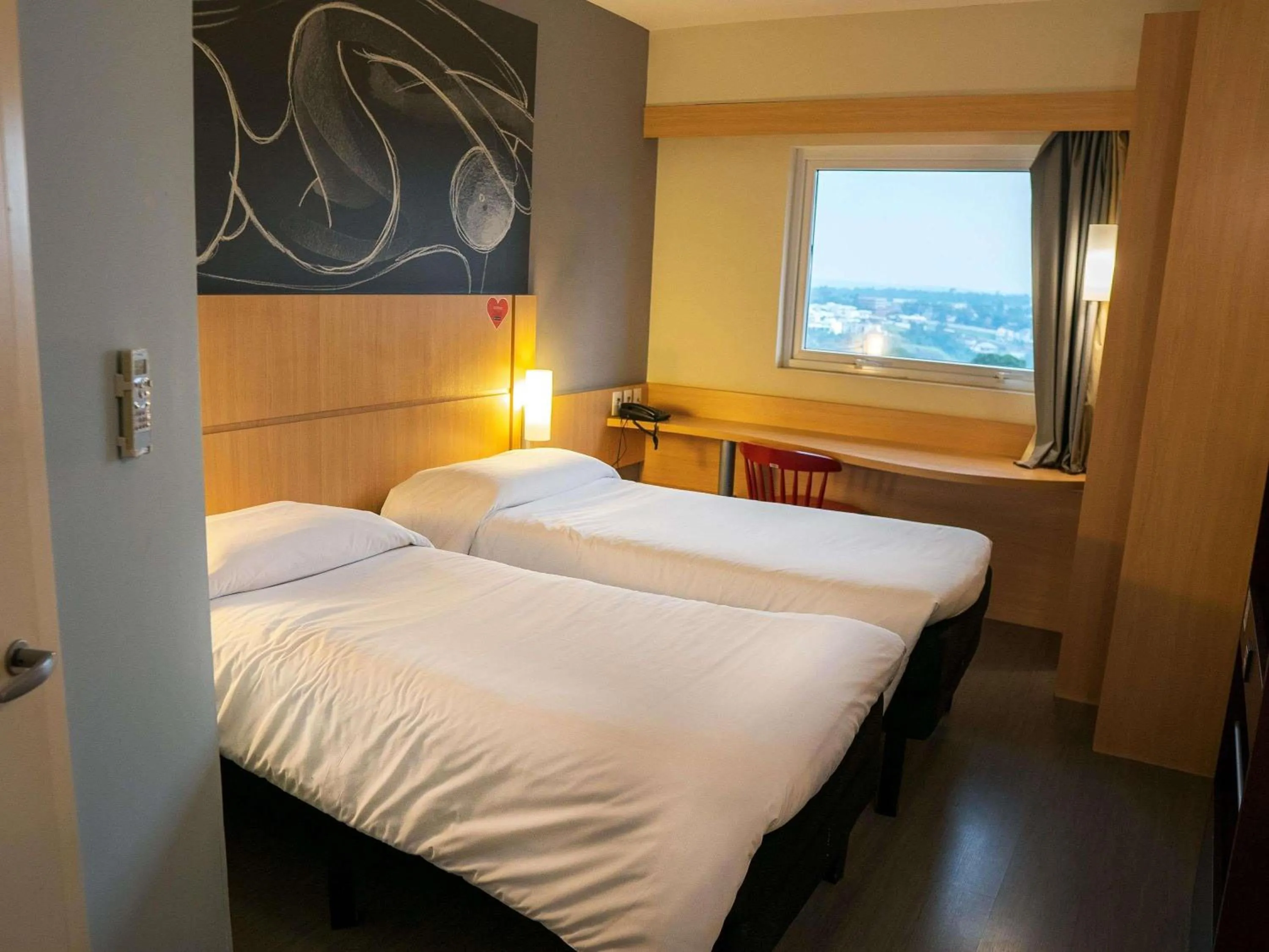 Bedroom, Bed in Ibis Foz do Iguaçu