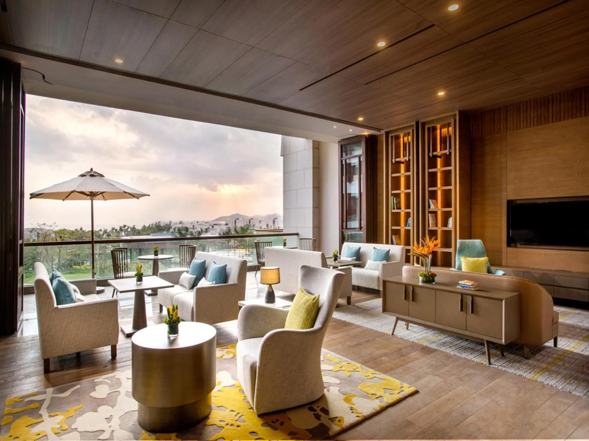 Lounge or bar in Sofitel Sanya Leeman Resort