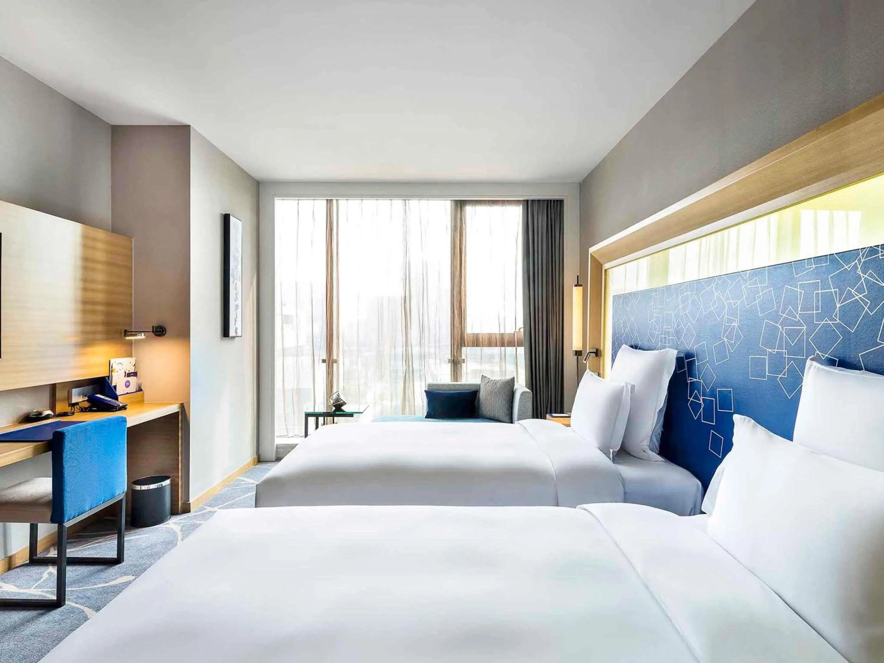 Bedroom, Bed in Novotel Ningbo East