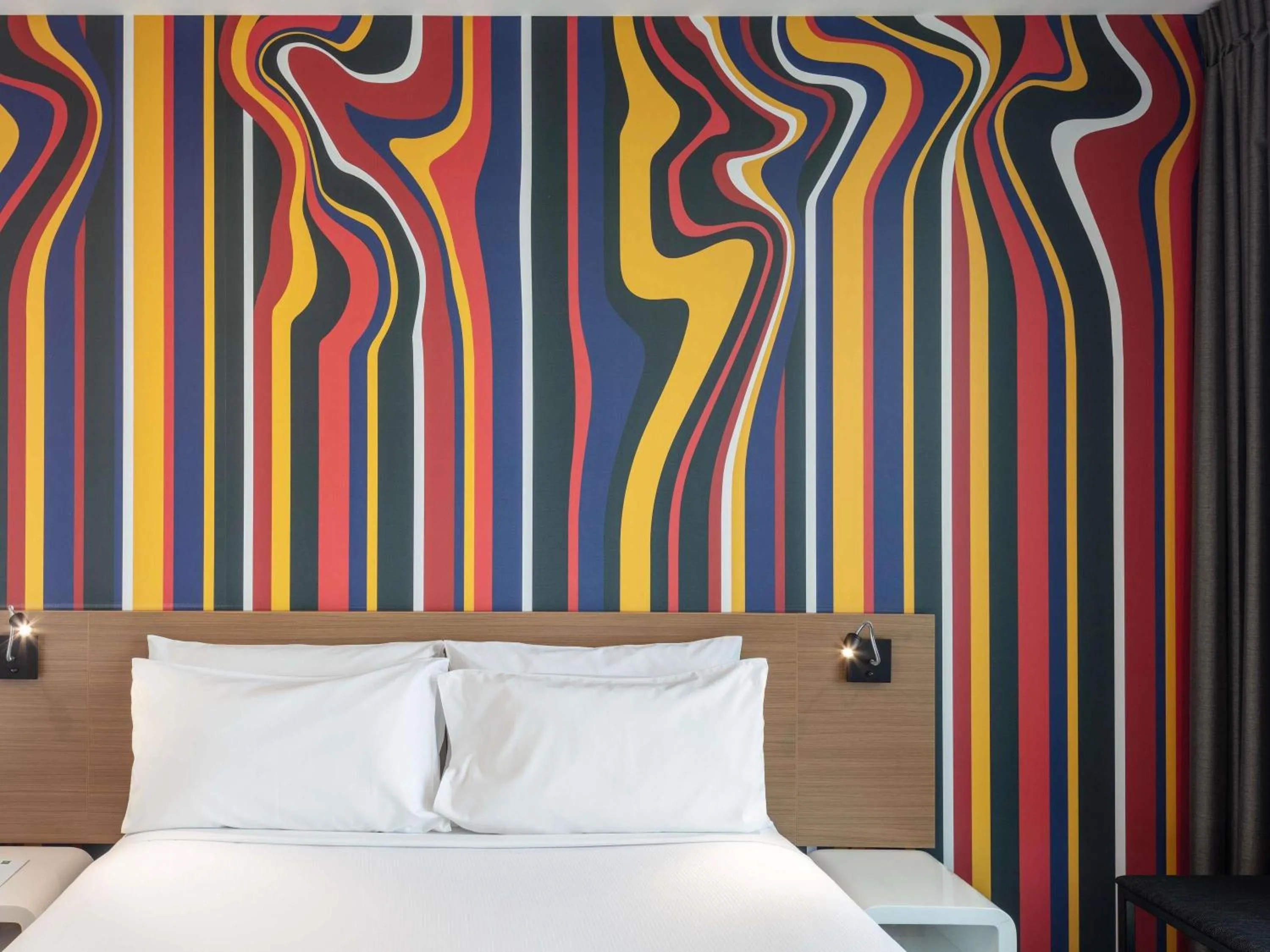 Bedroom, Bed in ibis Styles Brisbane Elizabeth Street