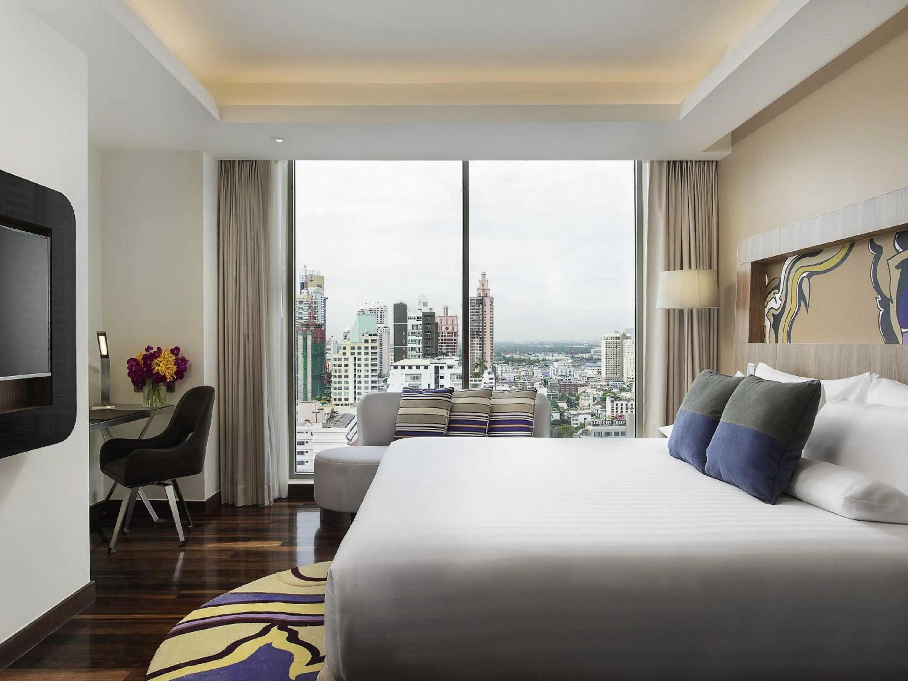 Bedroom, Bed in Novotel Bangkok Sukhumvit 20