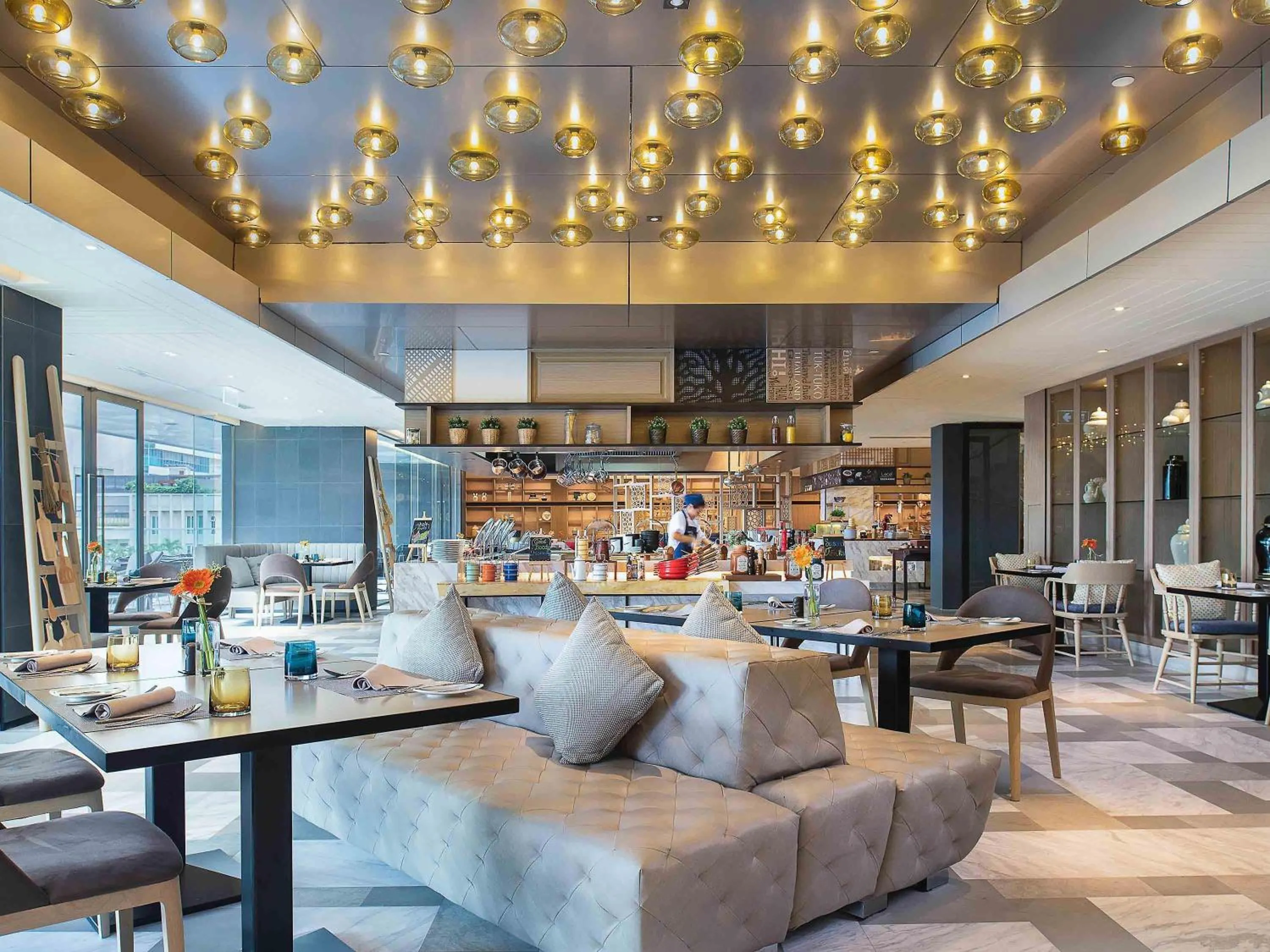 Restaurant/places to eat in Novotel Bangkok Sukhumvit 20