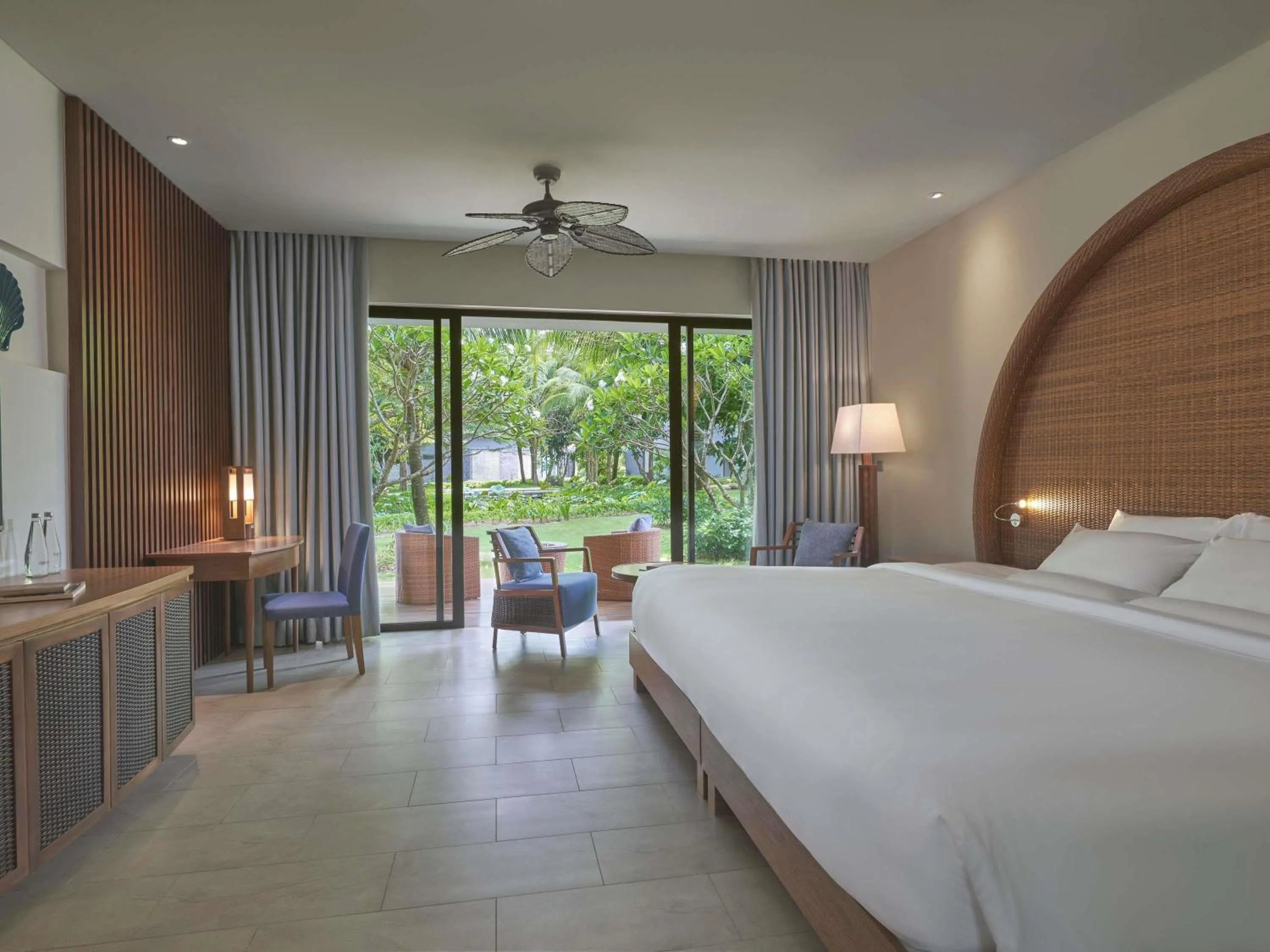 Bedroom, Bed in Novotel Phu Quoc Resort