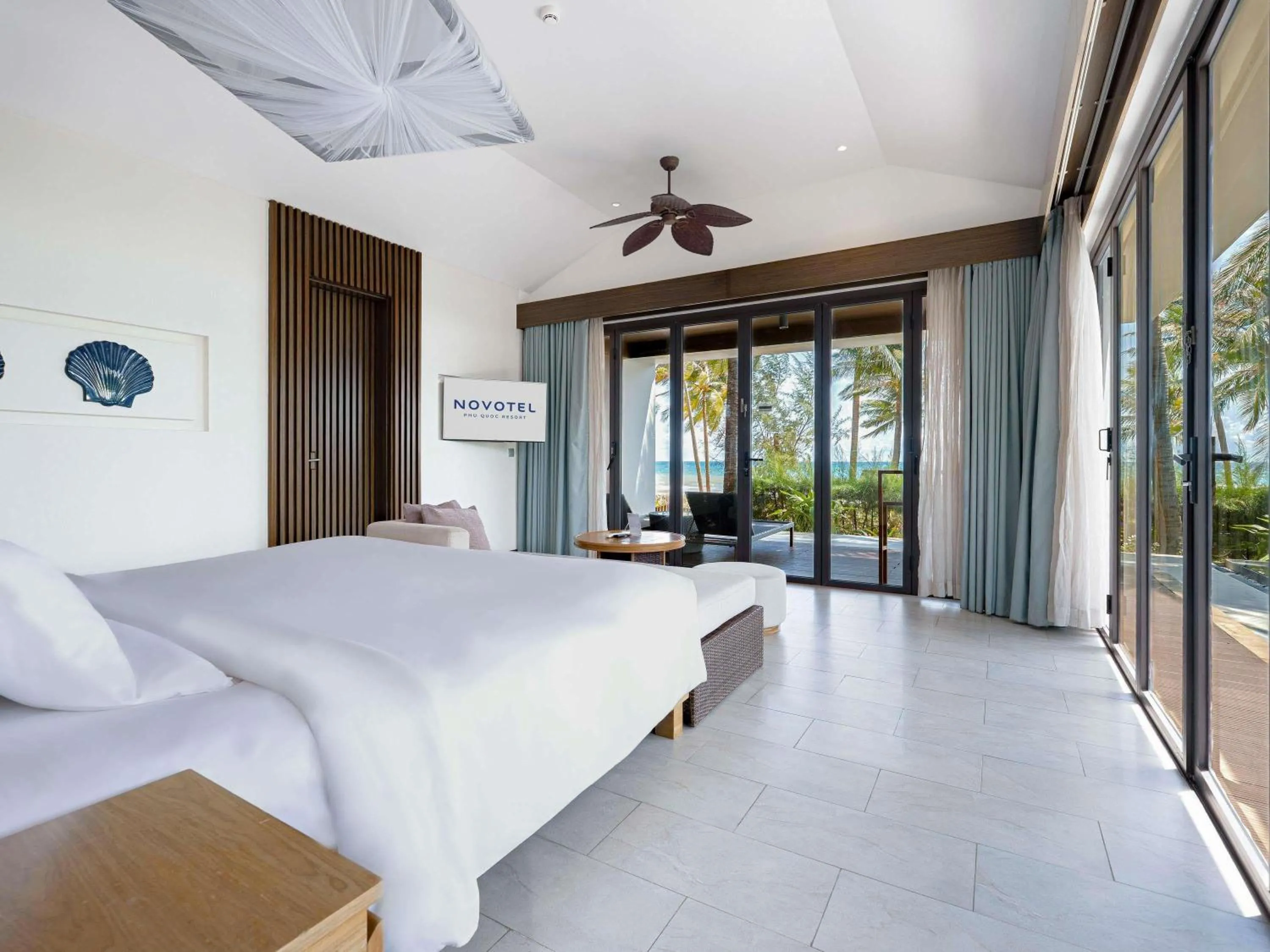 Bedroom, Bed in Novotel Phu Quoc Resort