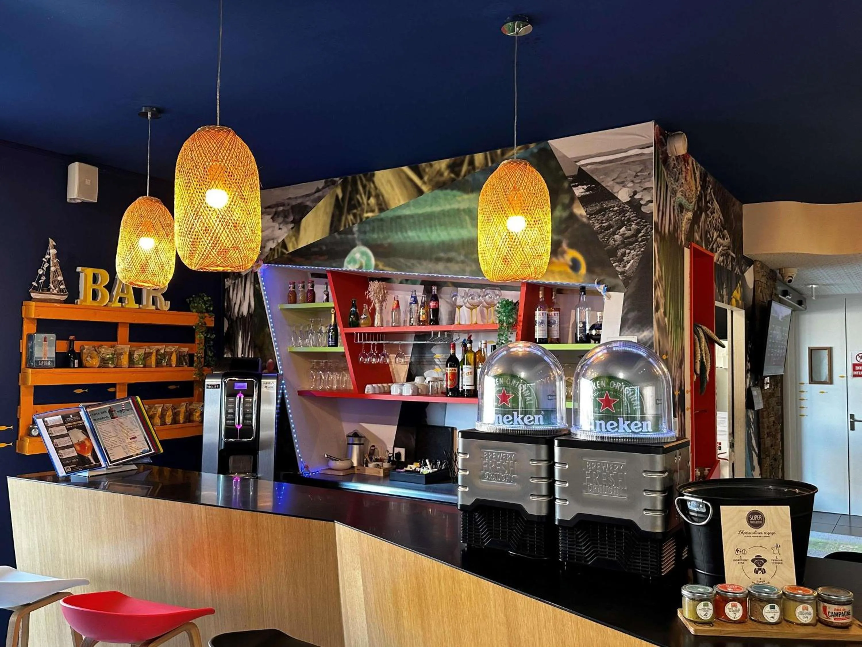 Lounge or bar in Ibis Styles Collioure Port Vendres