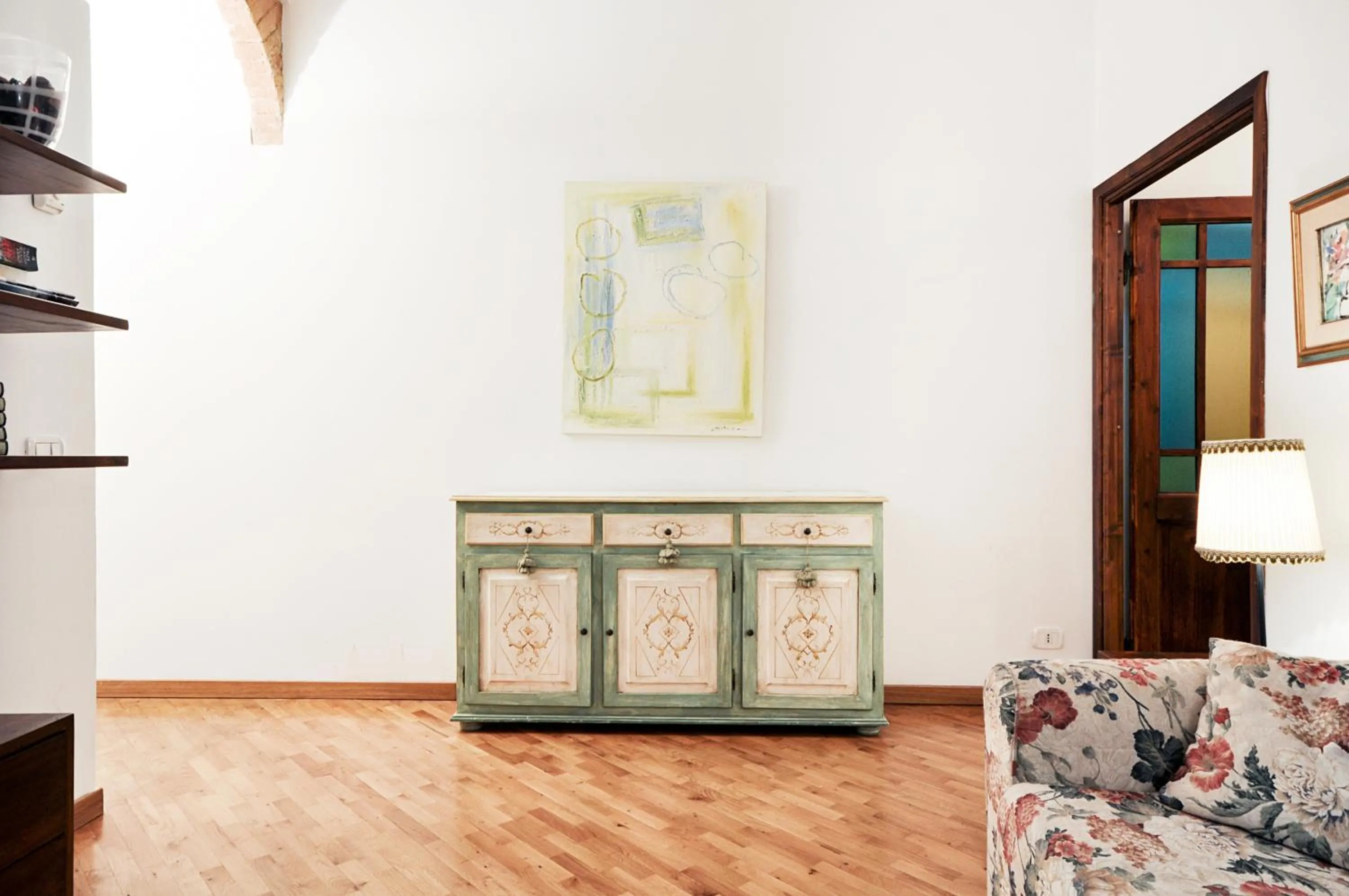 Decorative detail in Uffizi Apartment 2