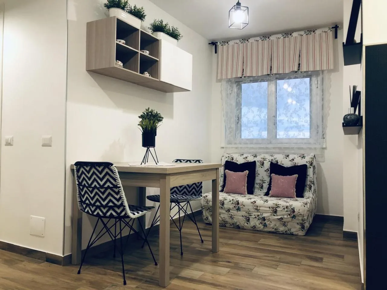 Dining area in Il Piccolo Attico