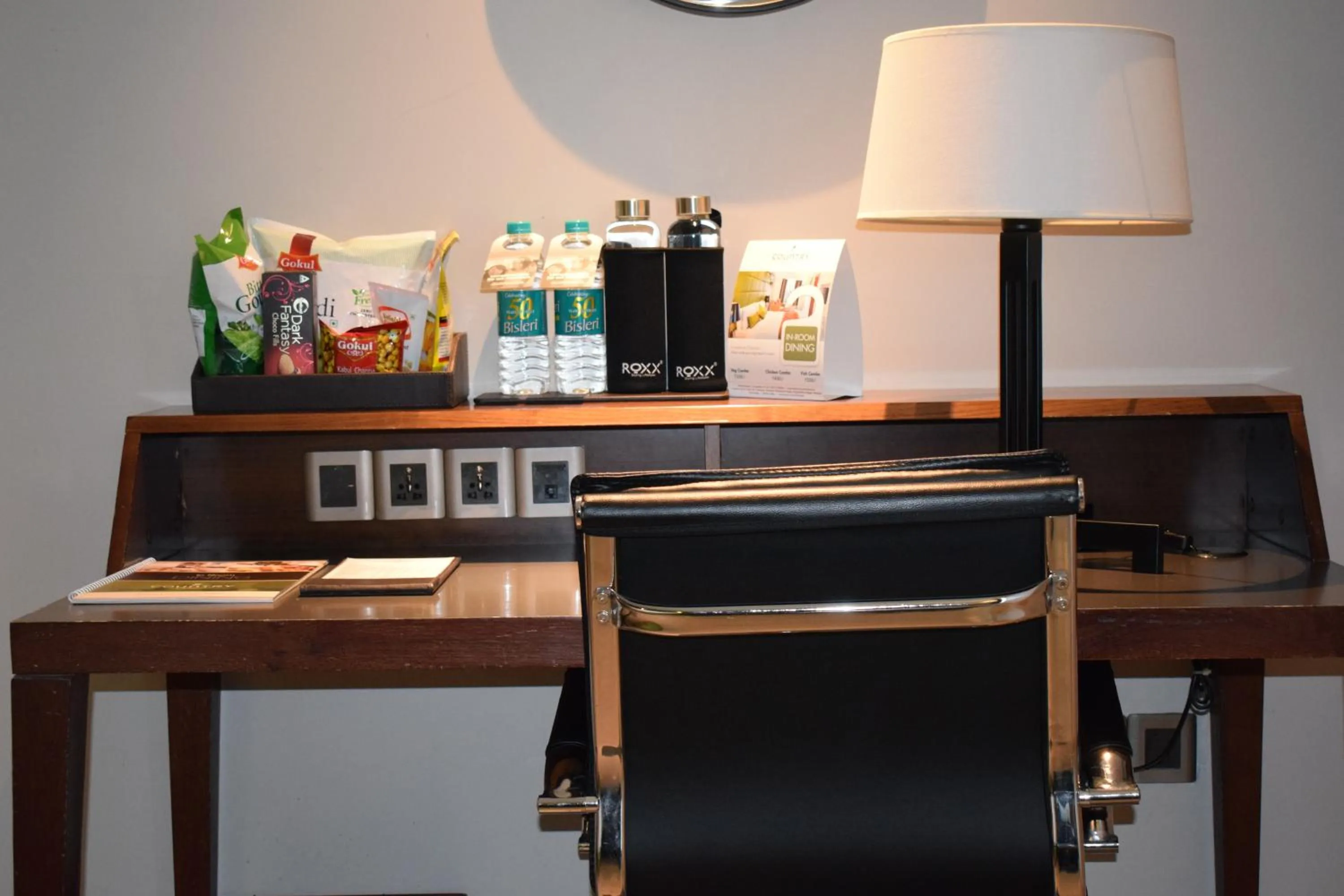 Food and drinks in Country Inns & Suites By Radisson Manipal