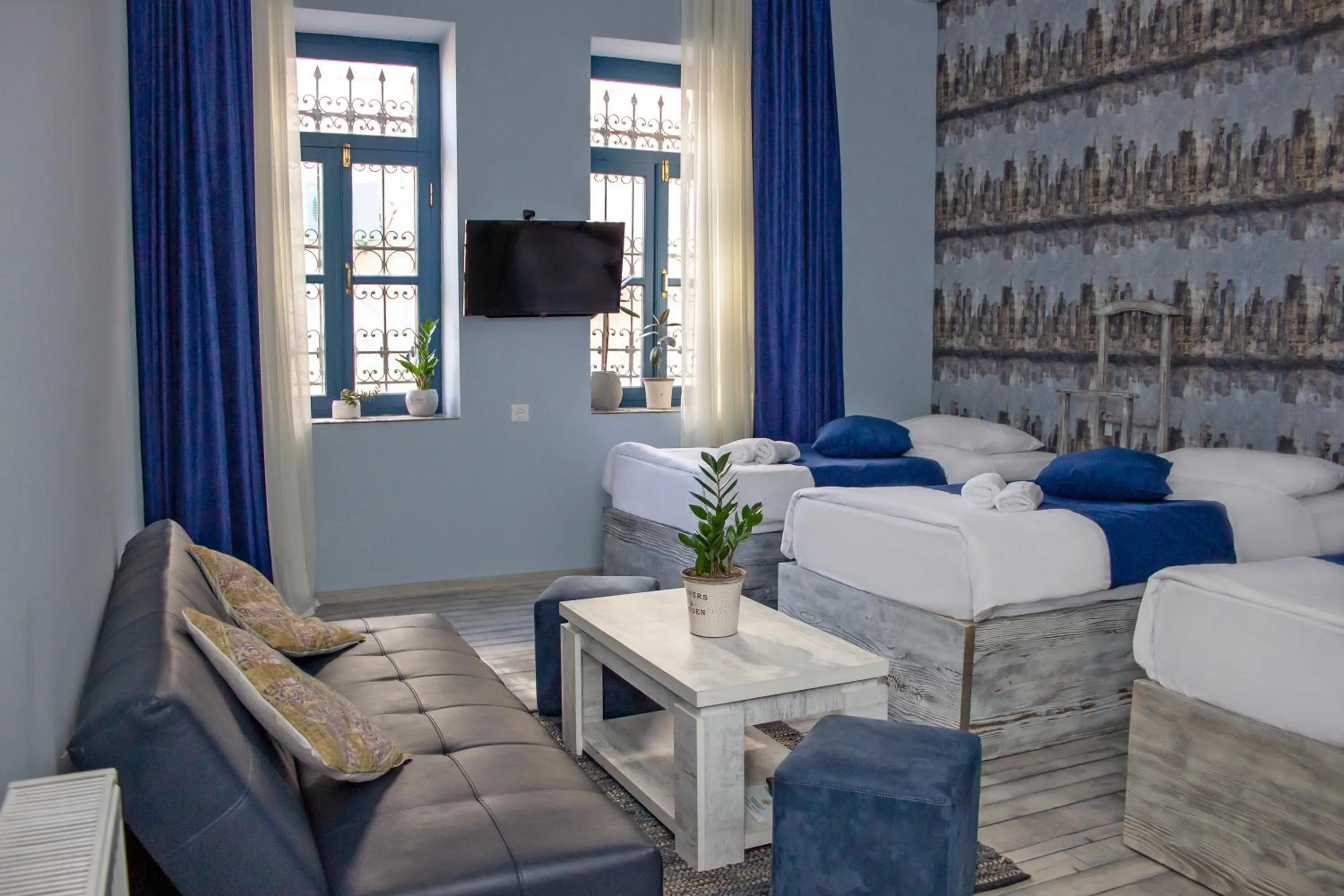 Bedroom in Check Point Hotel