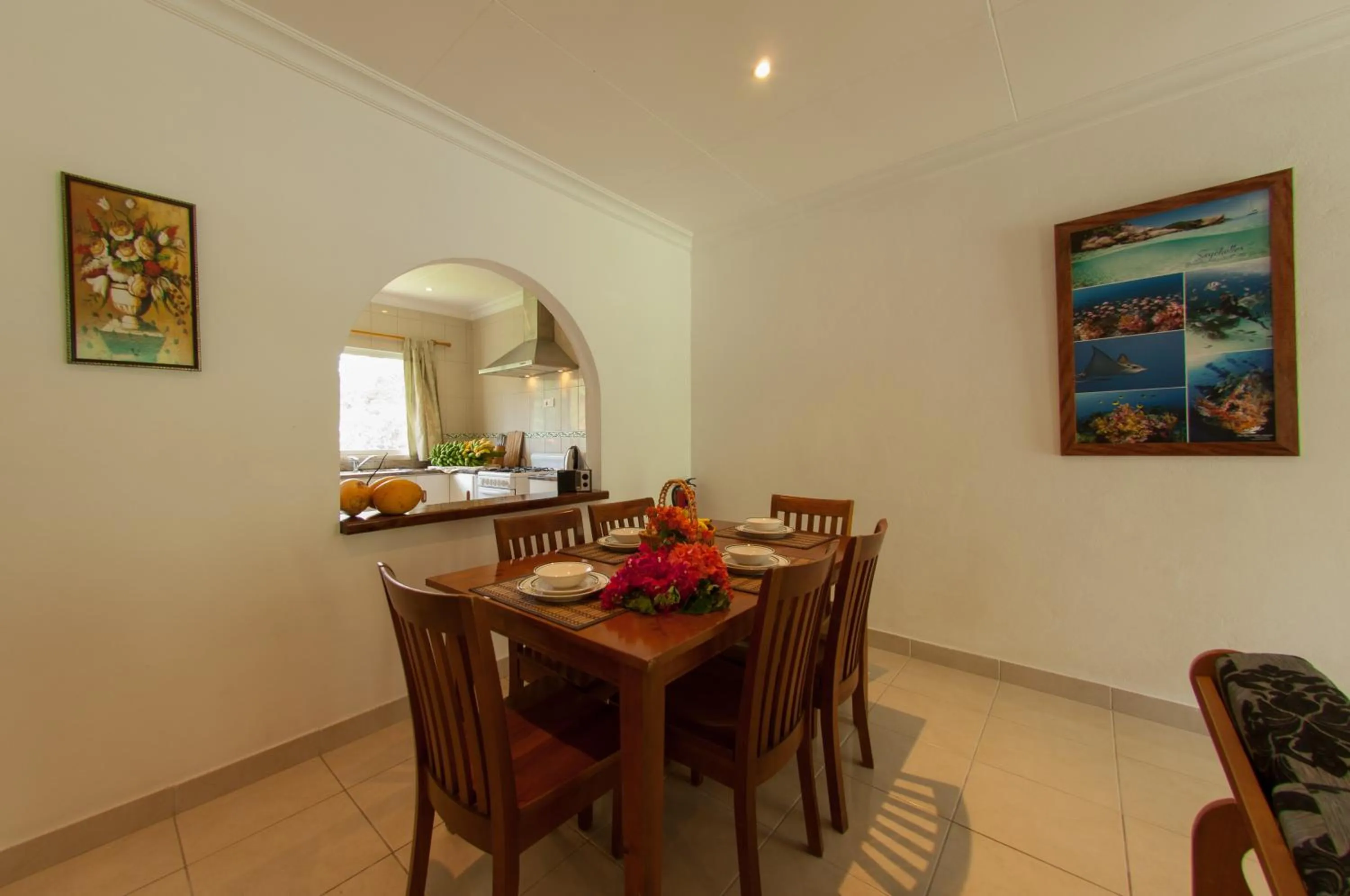 Dining area in Villas Idea