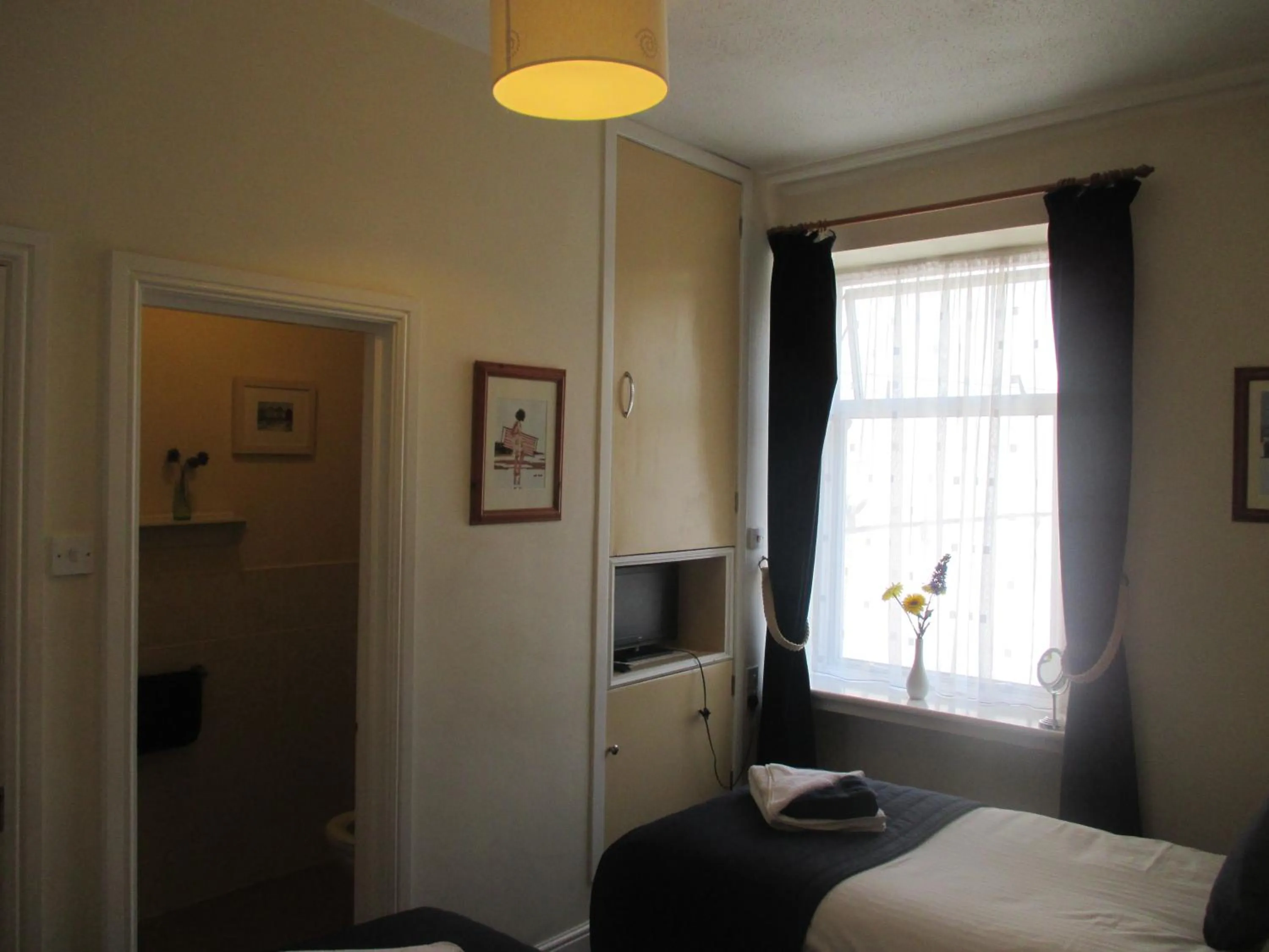 Bed in Caledonia Guest House