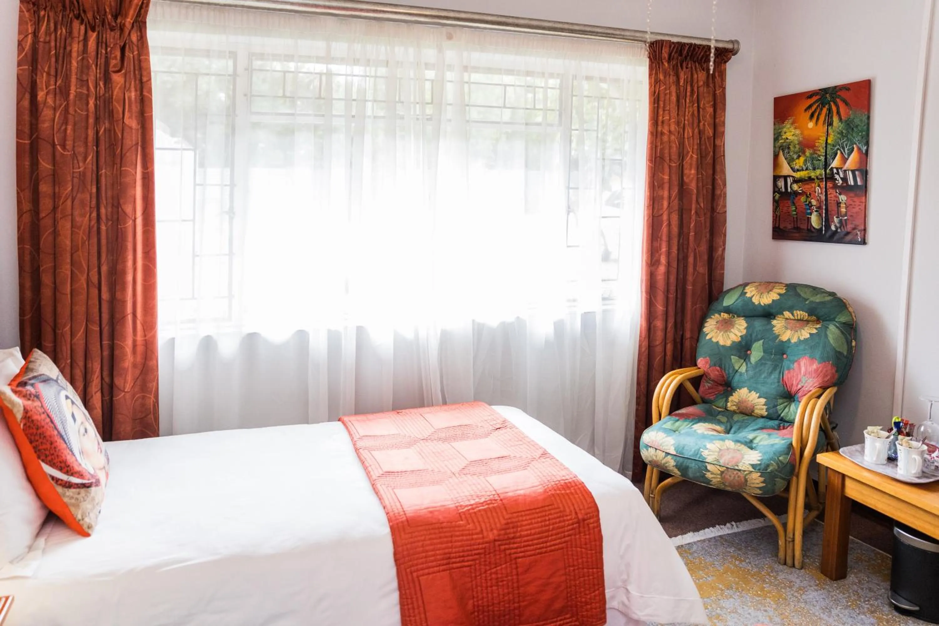 Bed in Rozendal Guest House