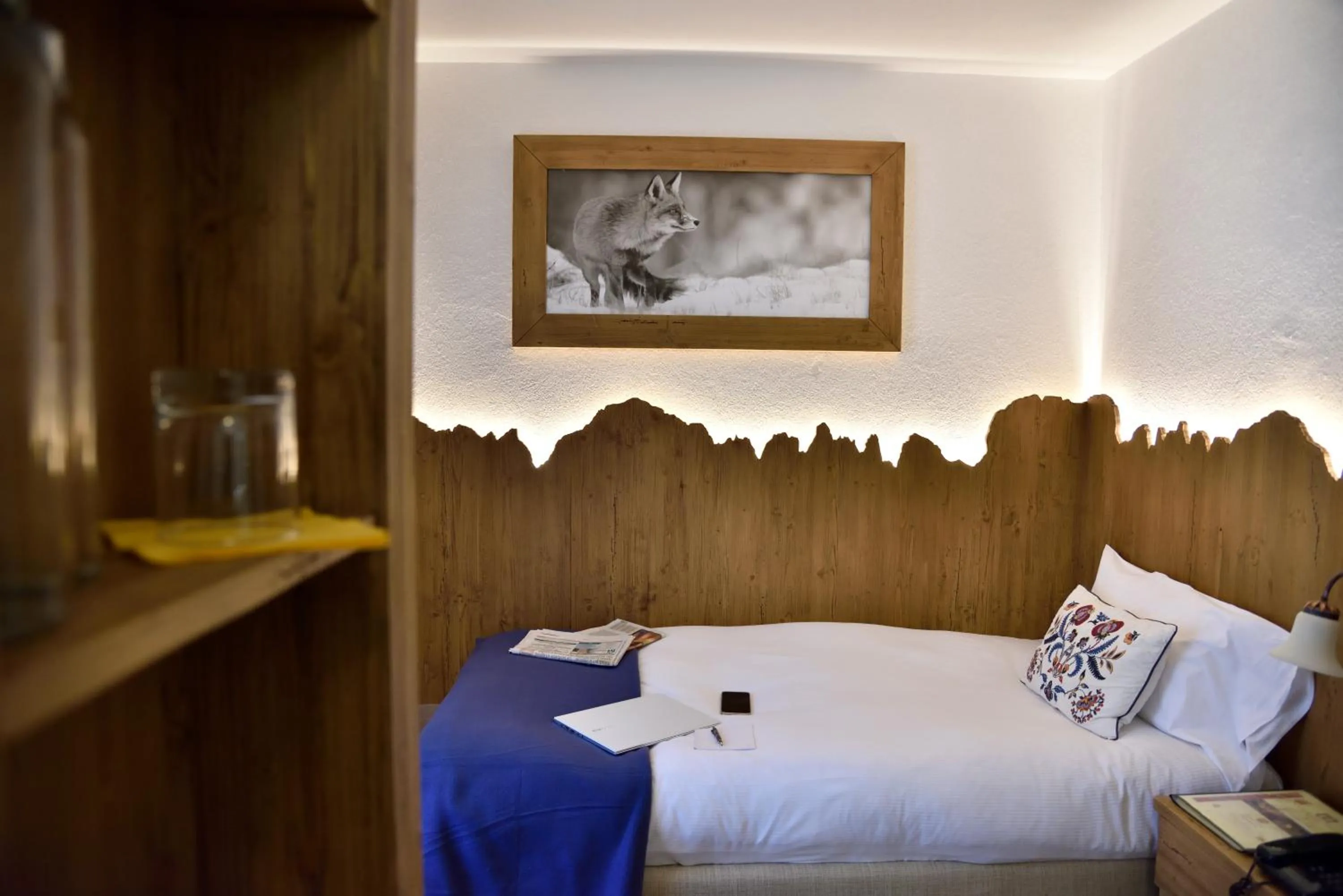 Bed in Hotel Beau Sejour