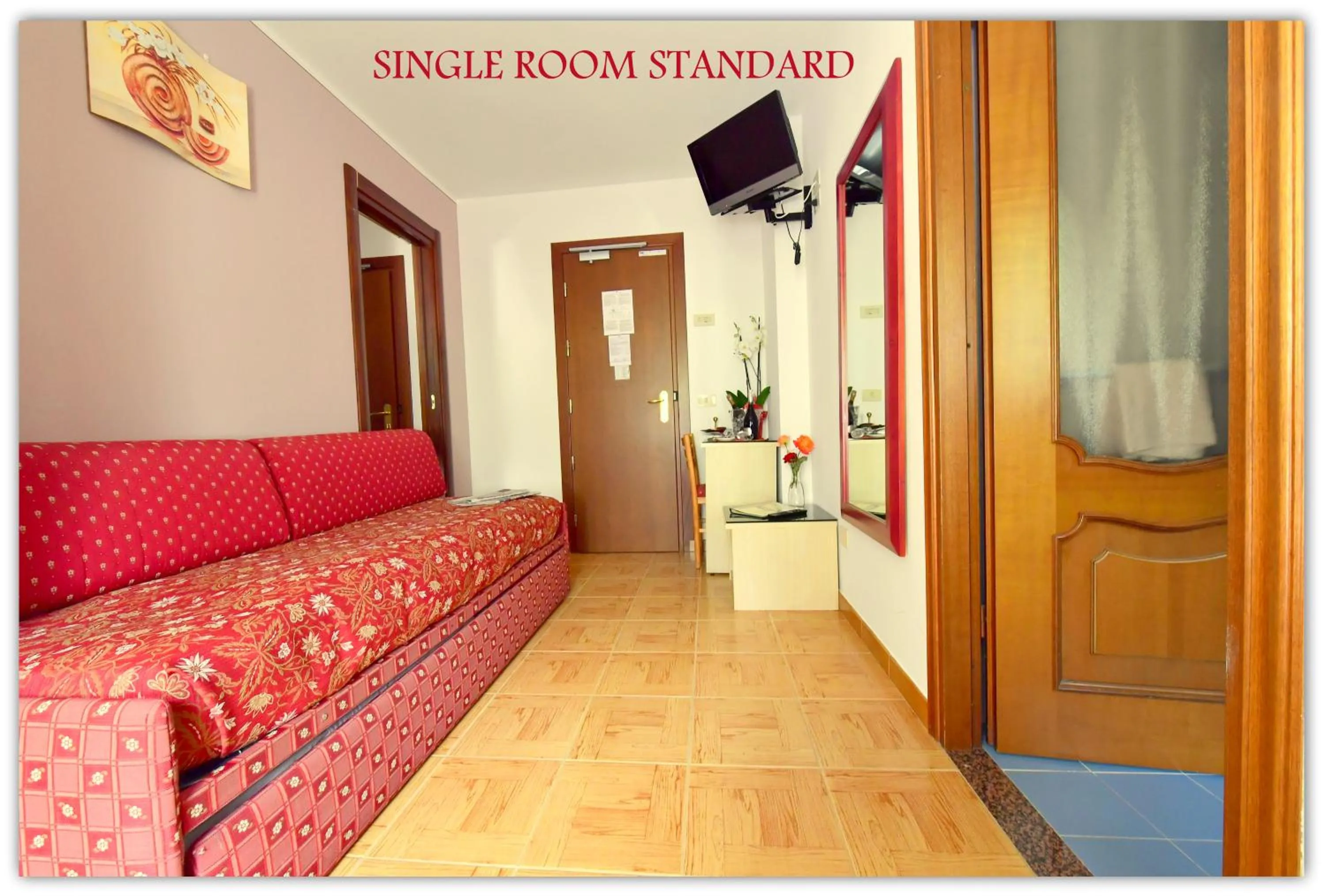 Photo of the whole room in Hotel Beau Sejour