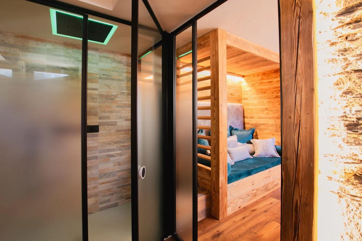Sauna, Bed in Hotel Beau Sejour