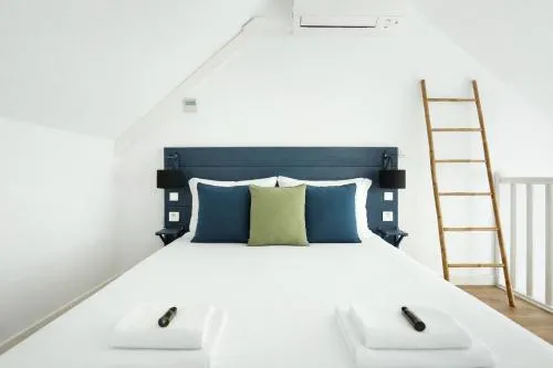 Les Lilas Serviced Apartments