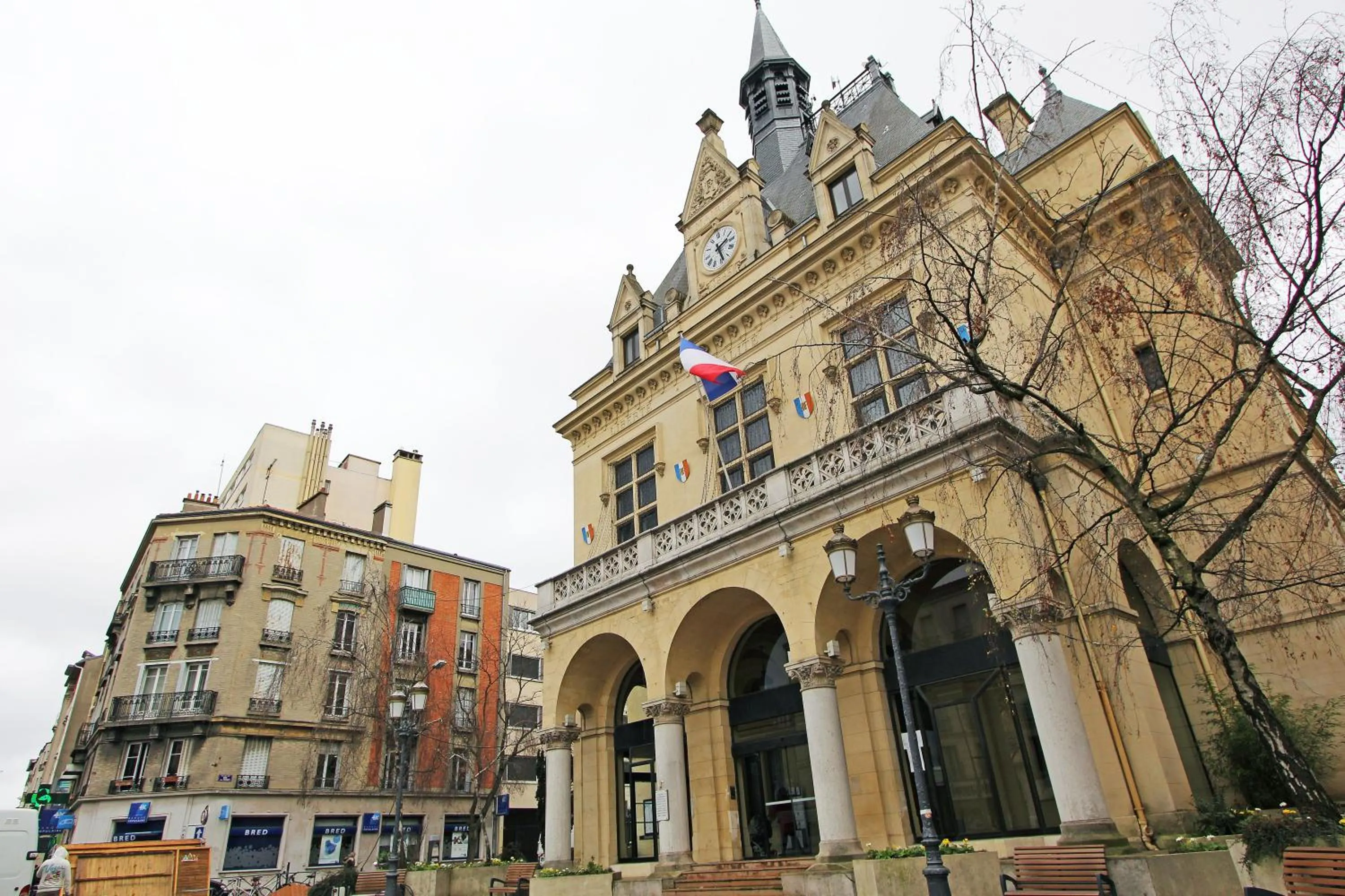 Property building in Les Lilas Serviced Apartments