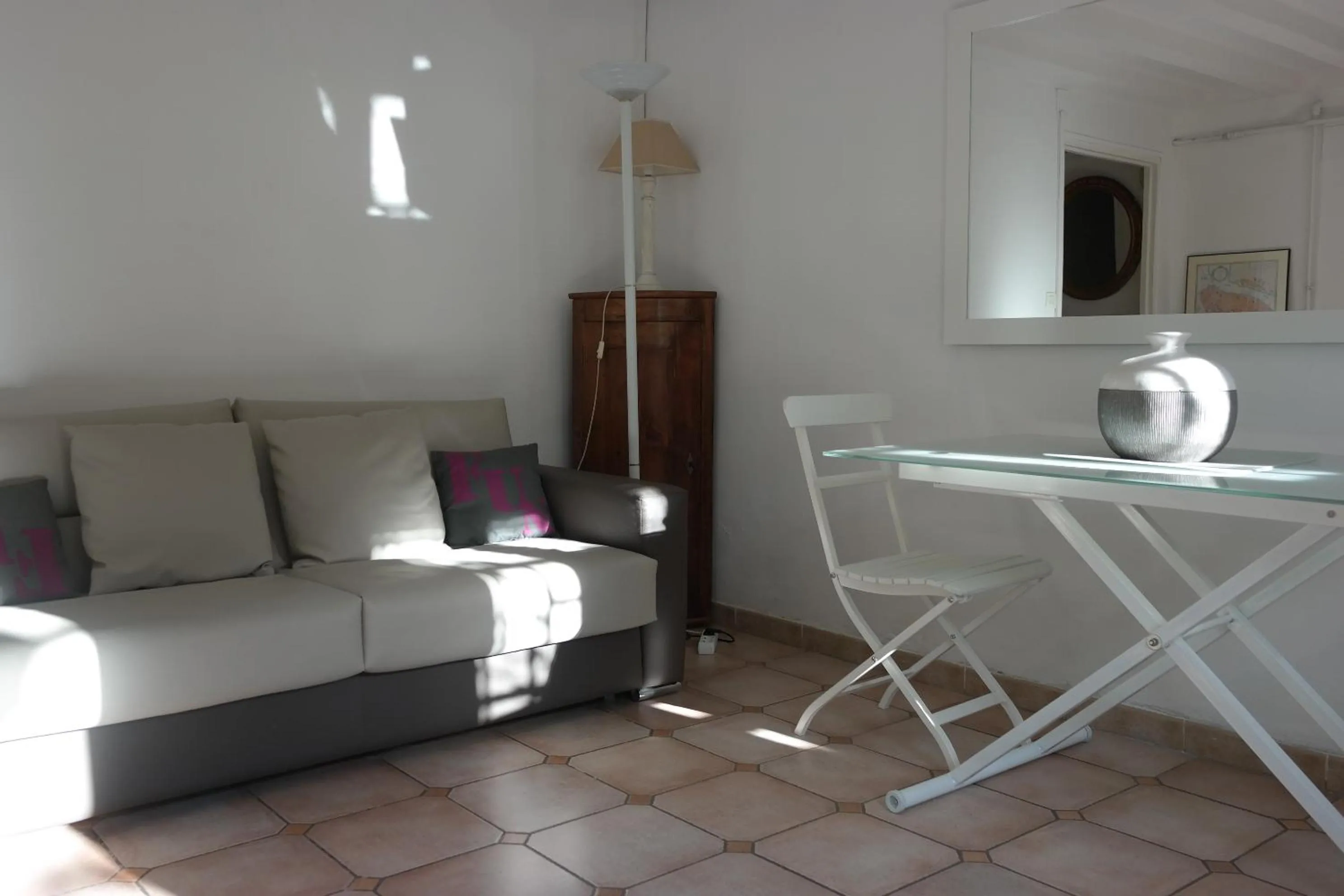 Living room in Arles les Alyscamps