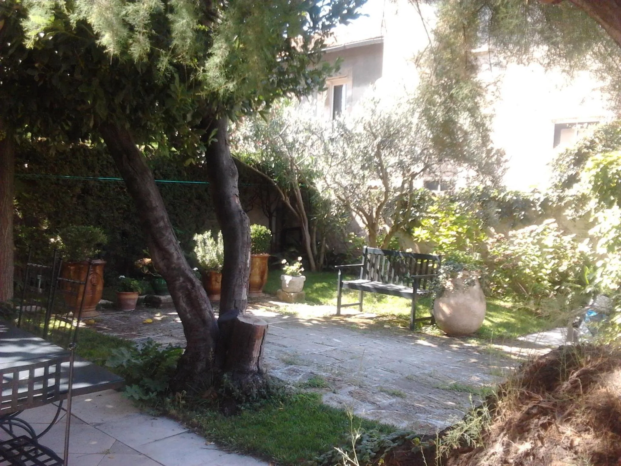Property building in Arles les Alyscamps