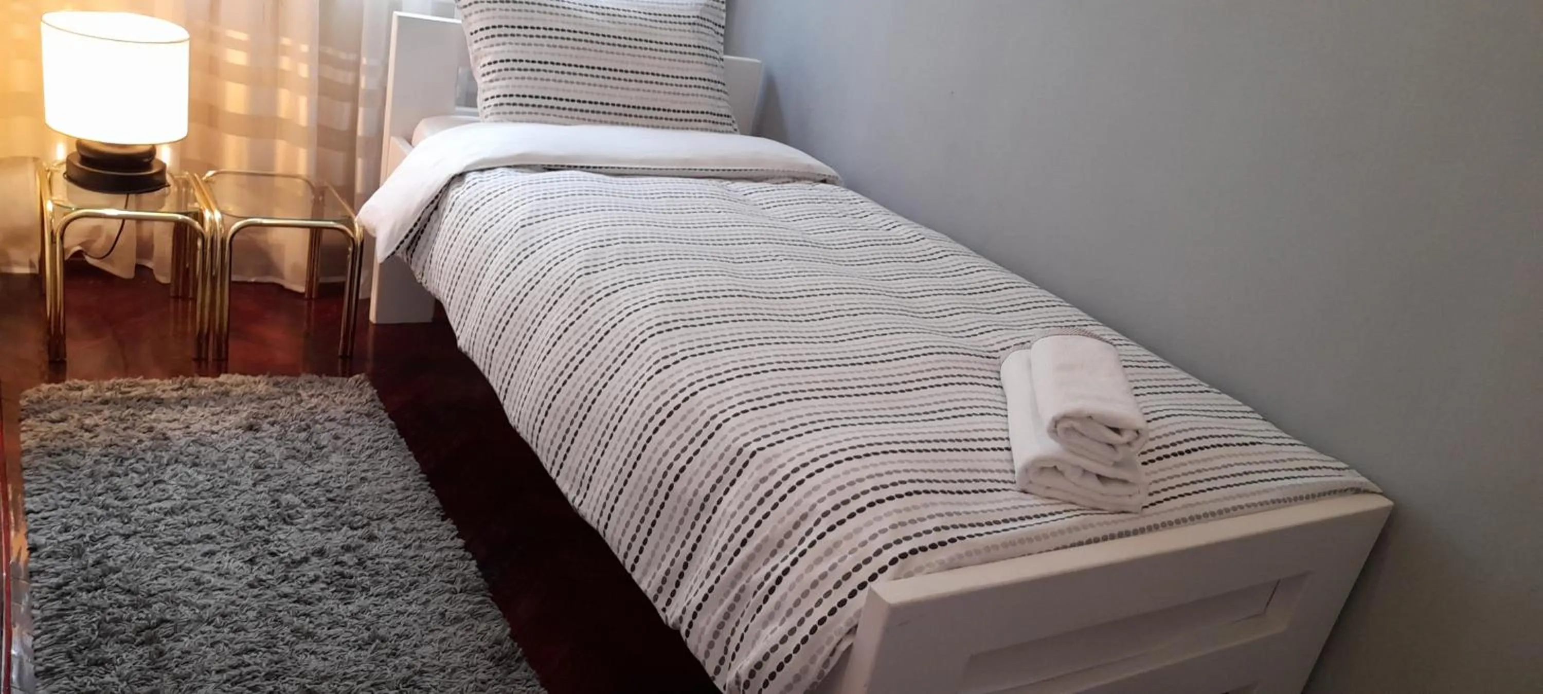 Bed in Apartment Dok