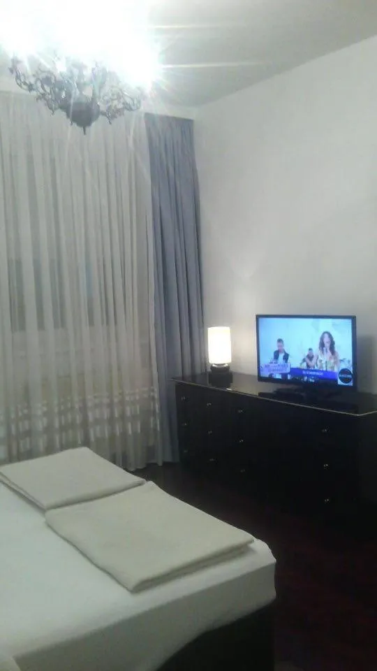Bedroom, Bed in Apartment Dok