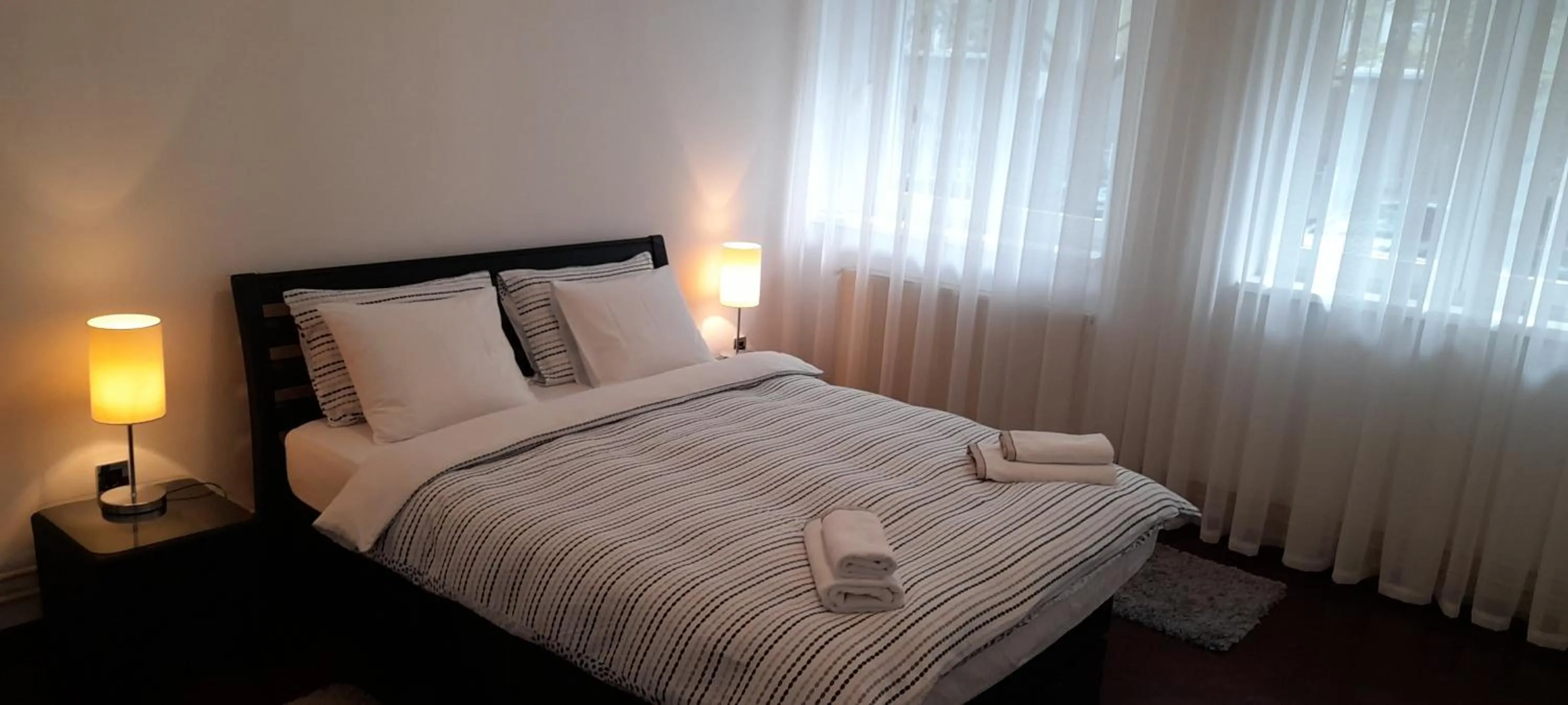Bed in Apartment Dok