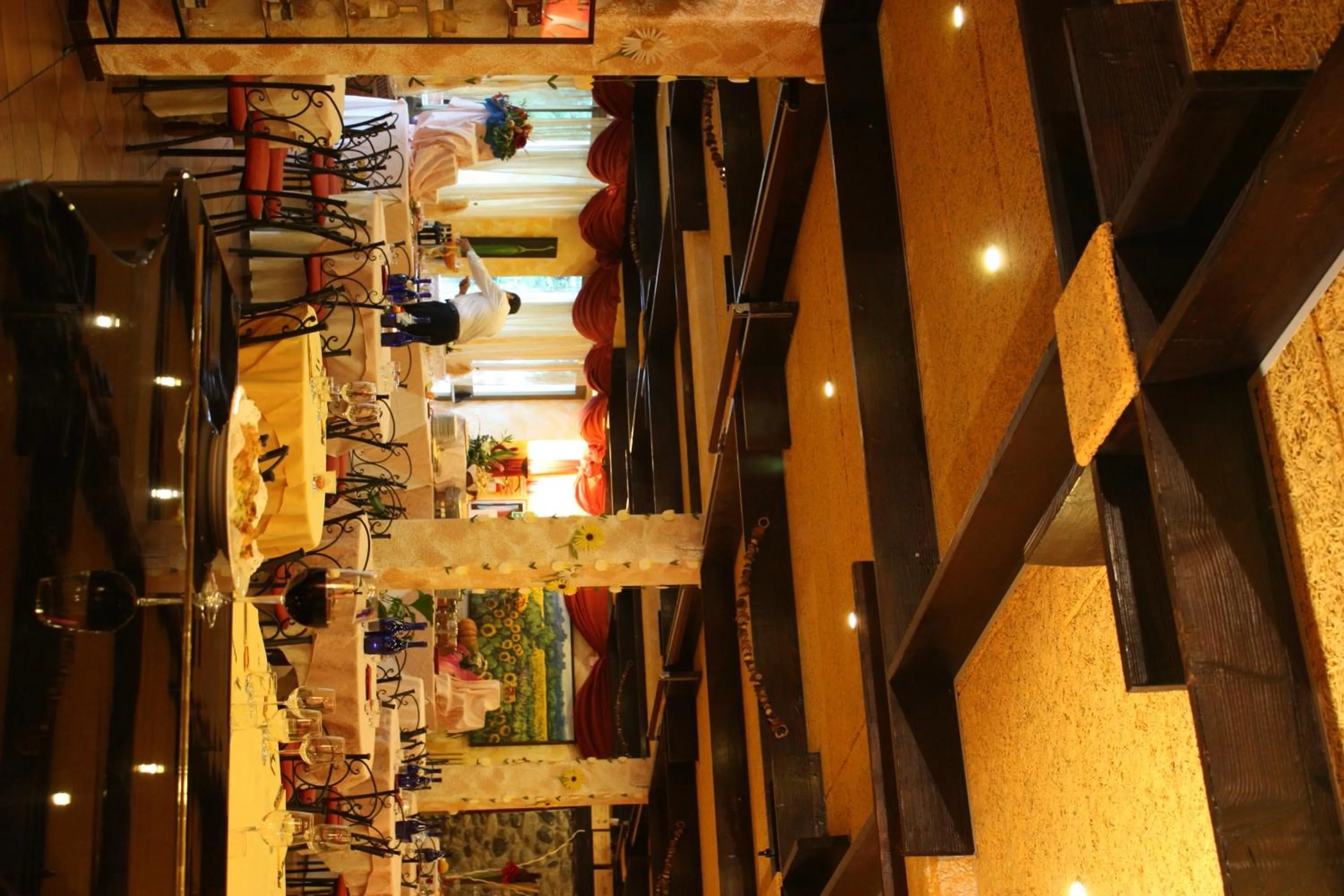 Restaurant/places to eat in Park Hotel