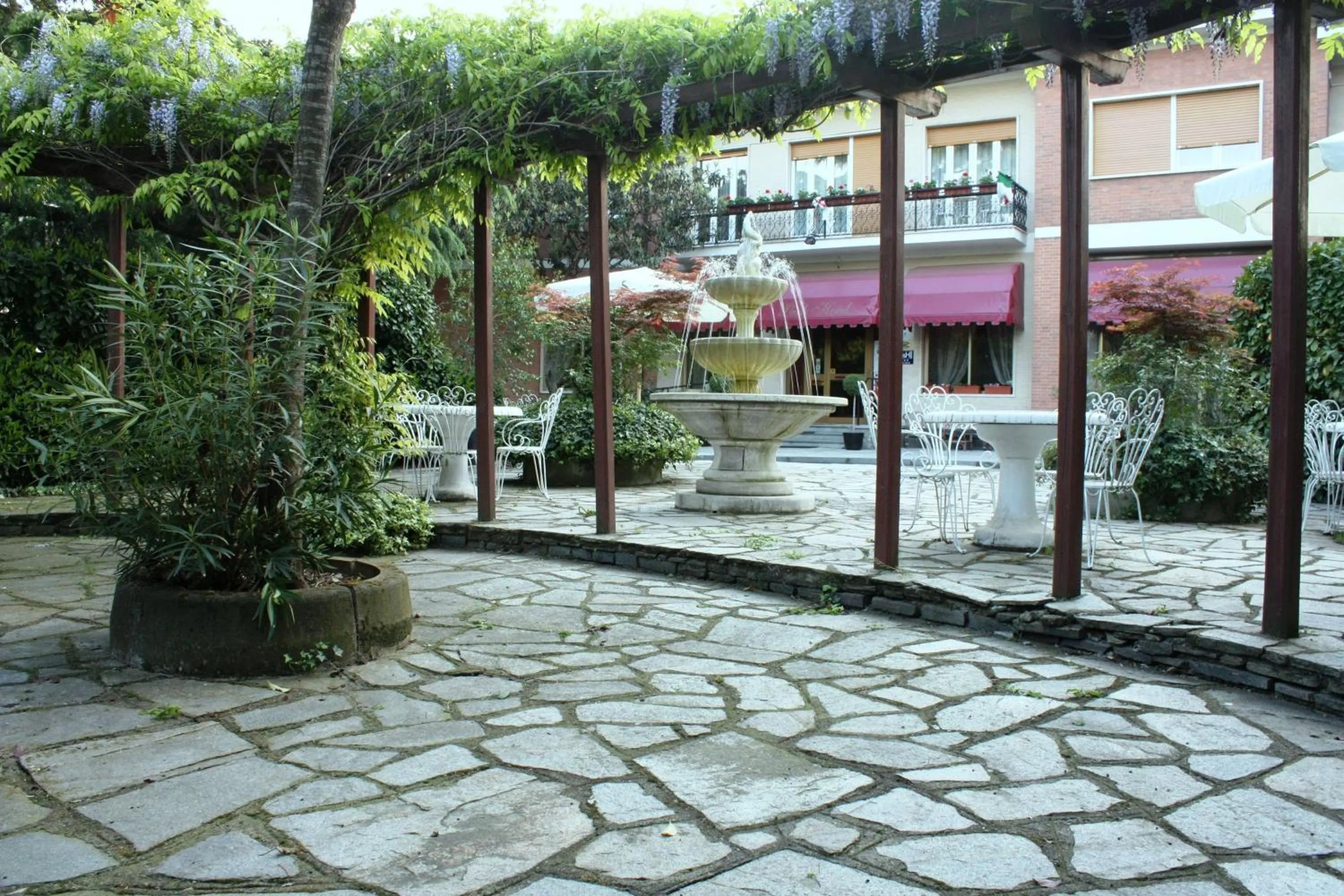 Patio in Park Hotel