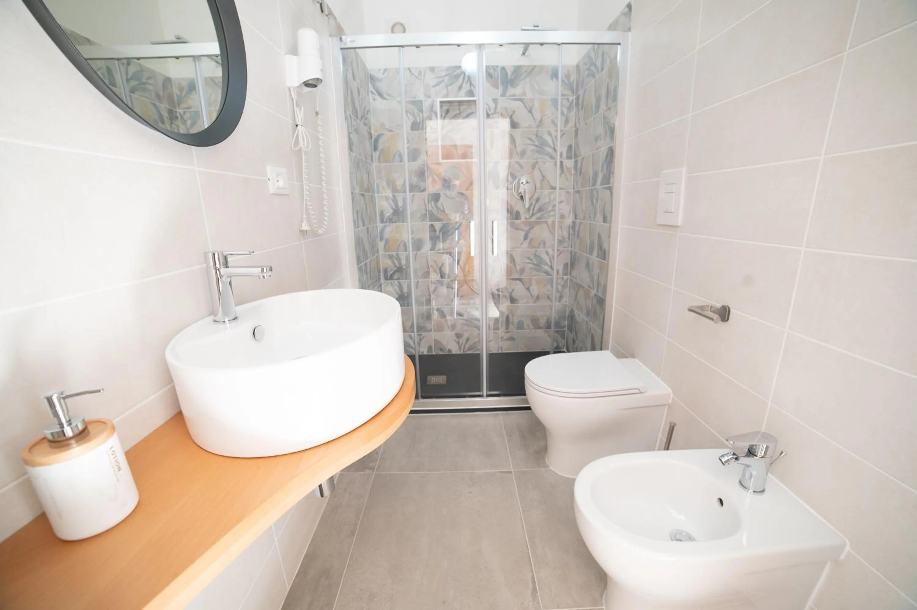 Shower in B&B Belvedere