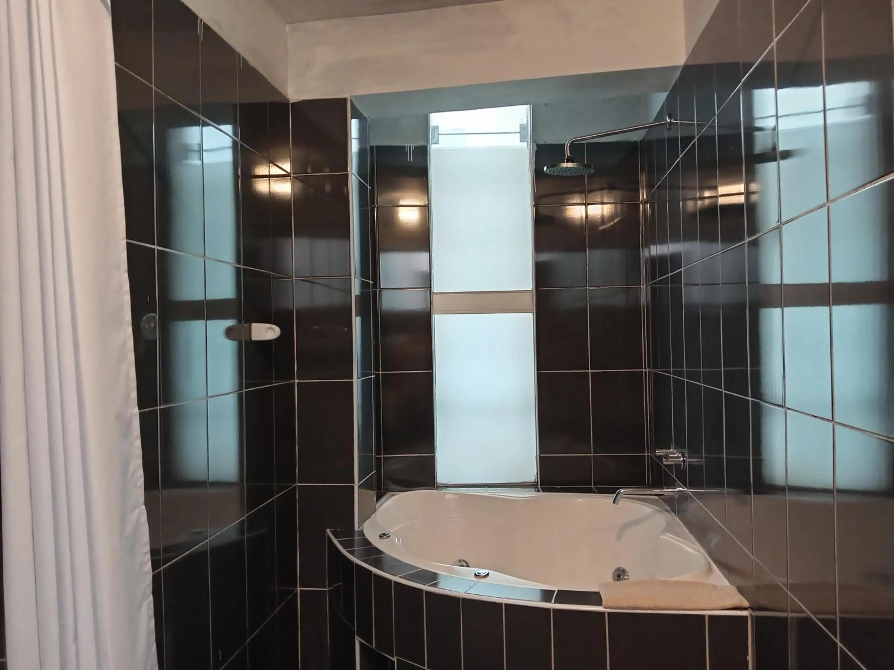 Bathroom in Aqua Hotel Cusco