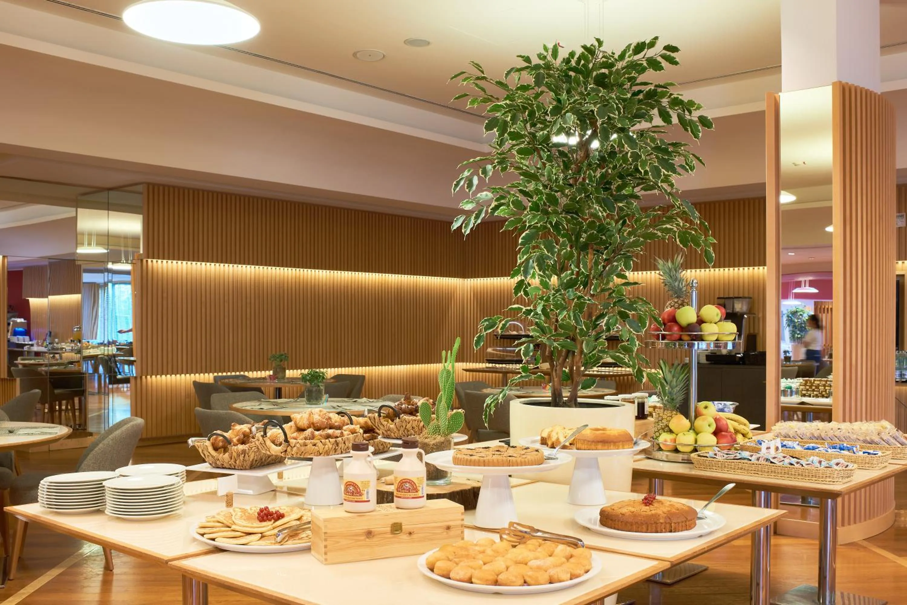 Breakfast in UNAHOTELS Varese