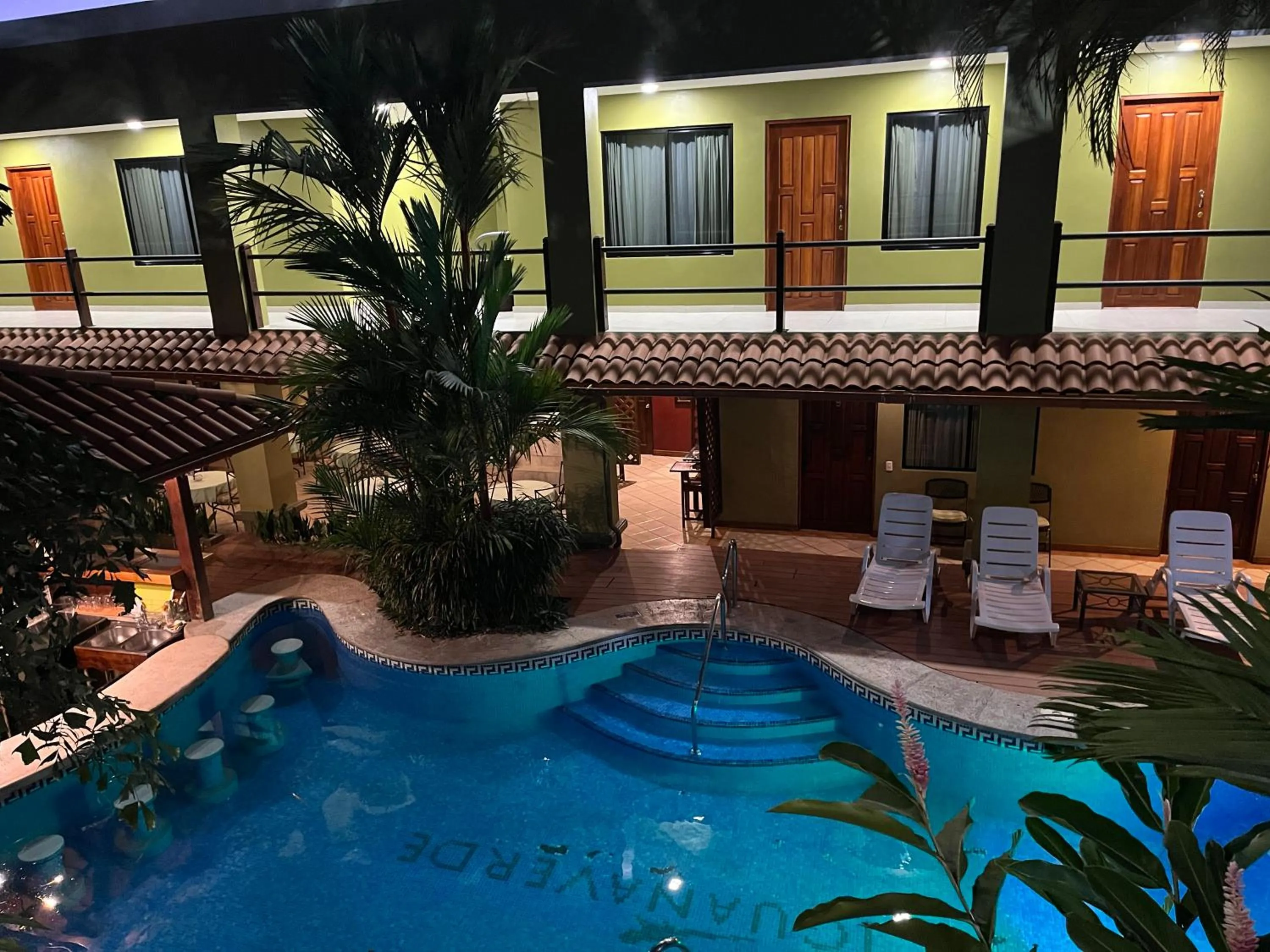 Hotel Iguana Verde