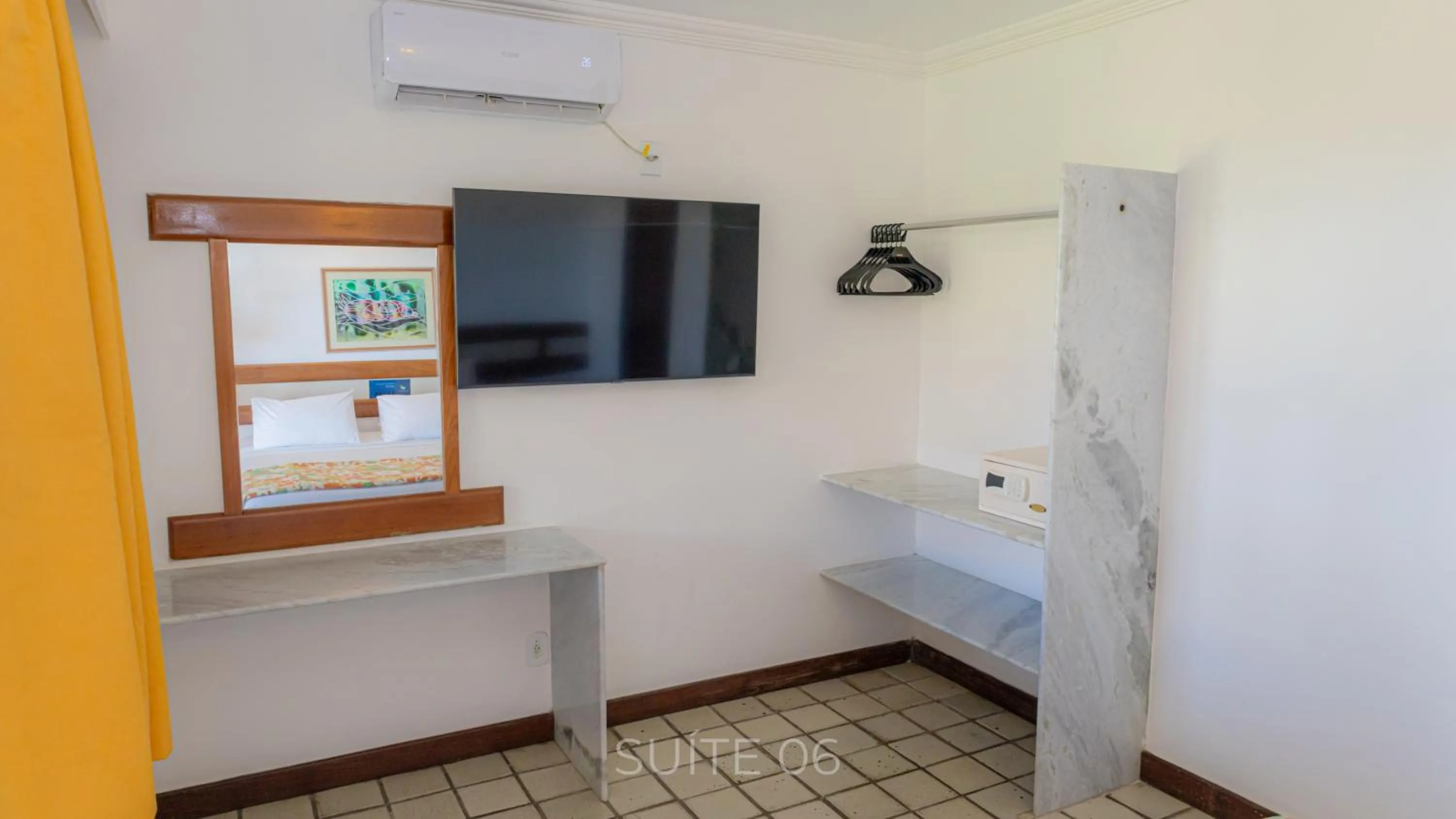 TV and multimedia in Porto Seguro Eco Bahia Hotel