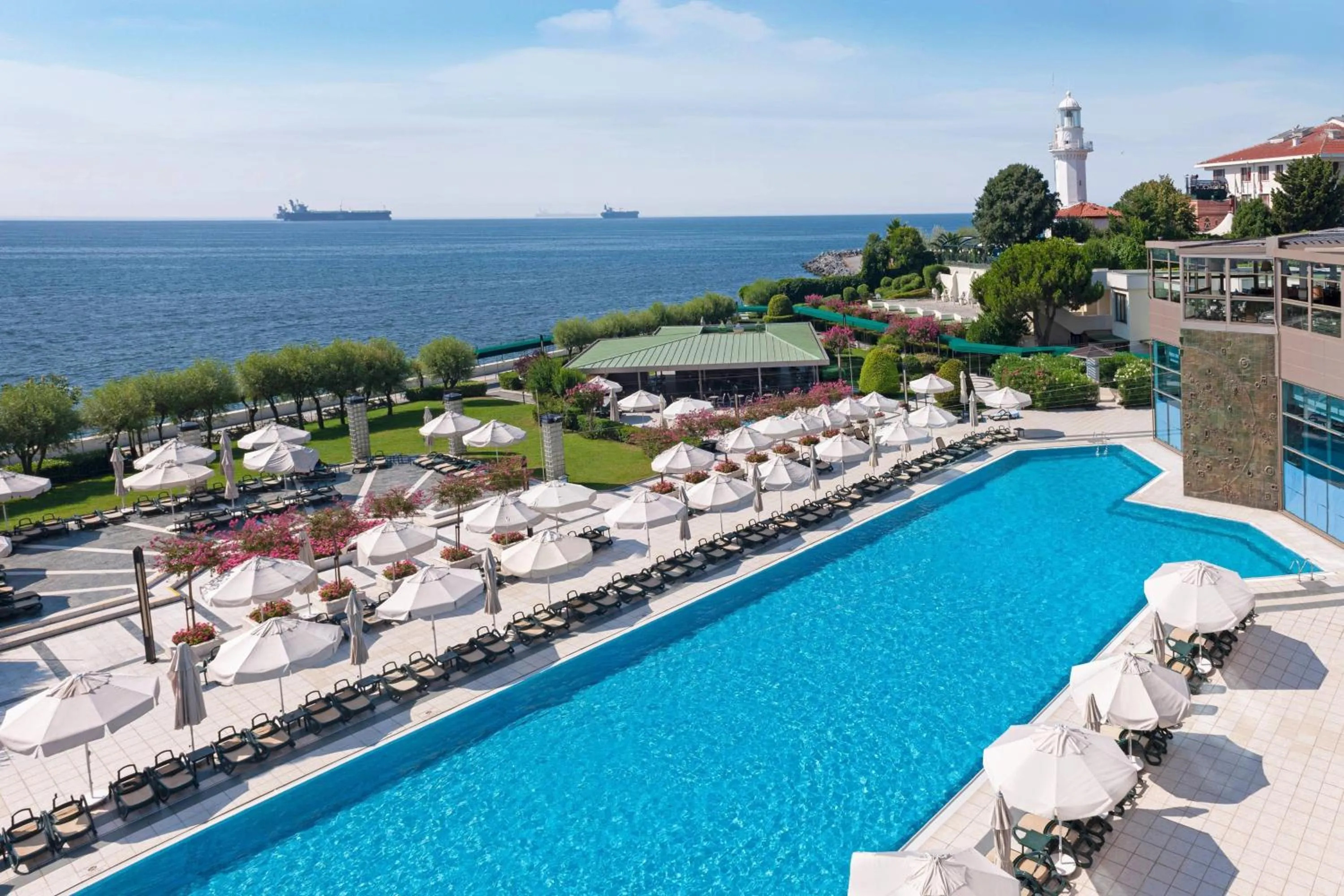 Swimming pool in Renaissance Polat Istanbul Hotel