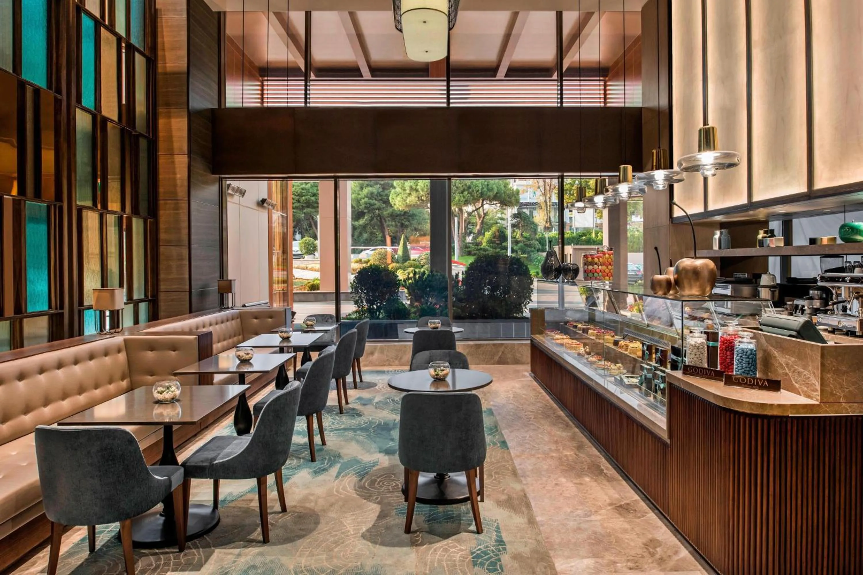 Restaurant/places to eat in Renaissance Polat Istanbul Hotel