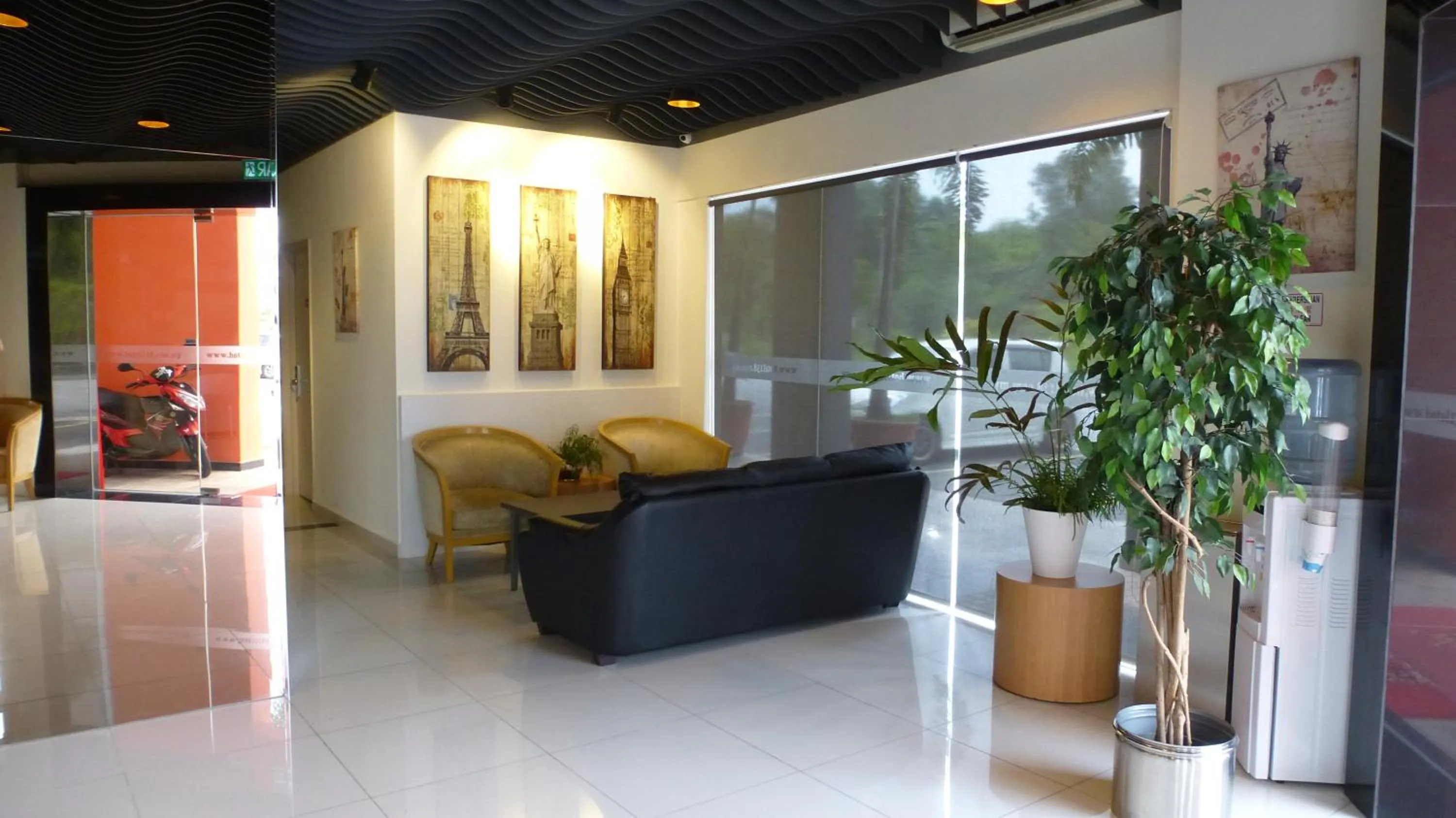 Lobby or reception in Hotel 138 @ Subang