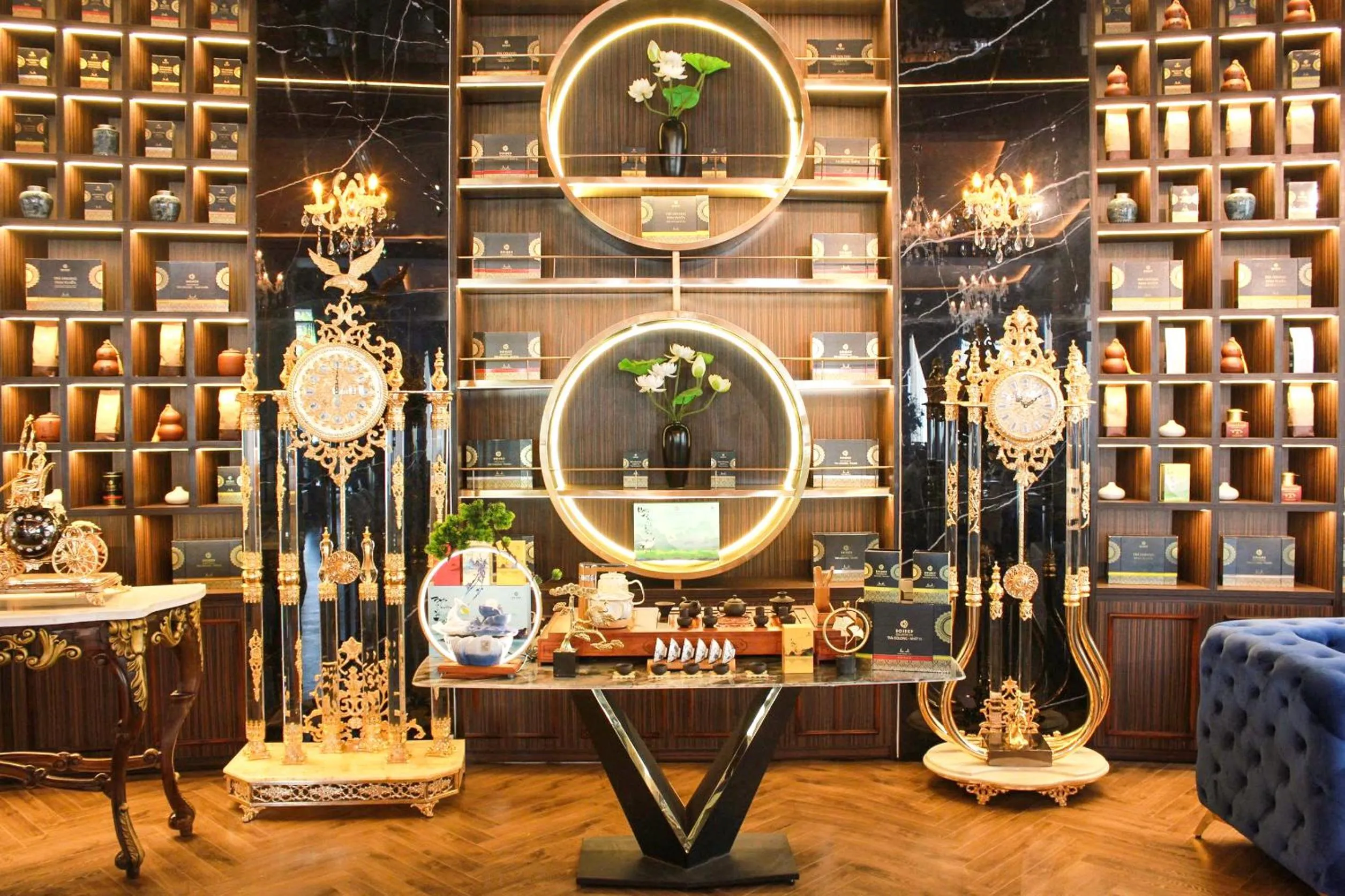 Lounge or bar in Diamond Bay Hotel