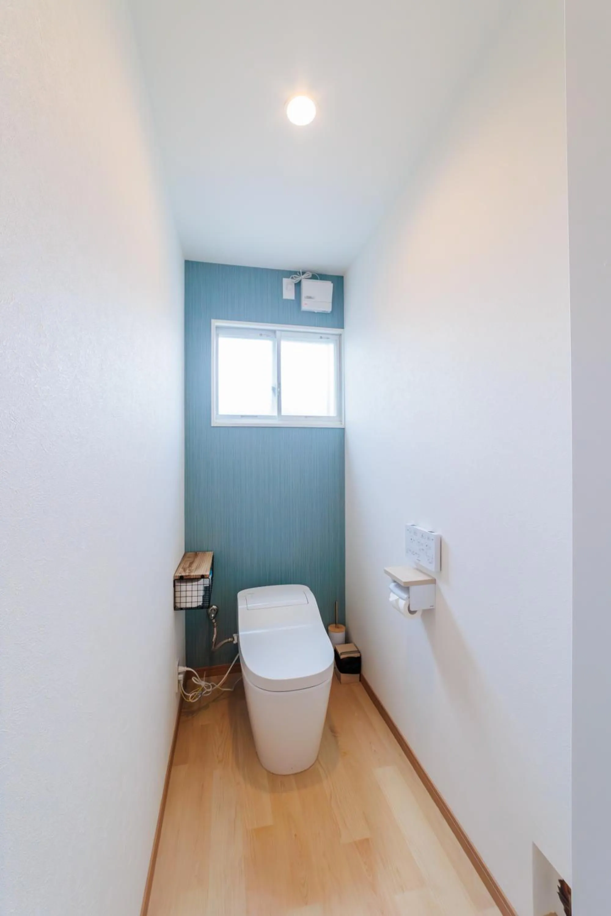 Toilet in Tomareru Himitsukichi L-Base