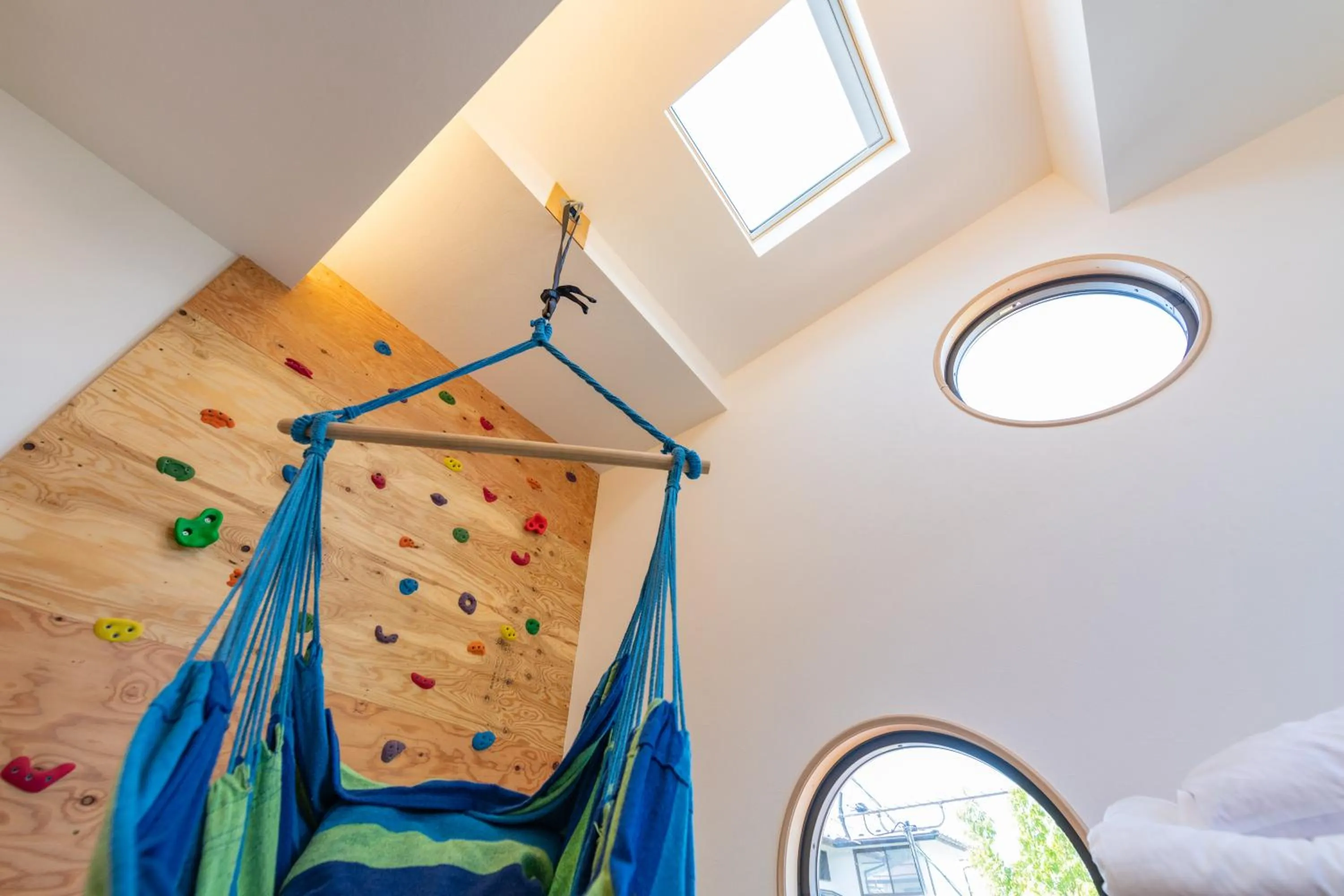 Area and facilities in Tomareru Himitsukichi L-Base