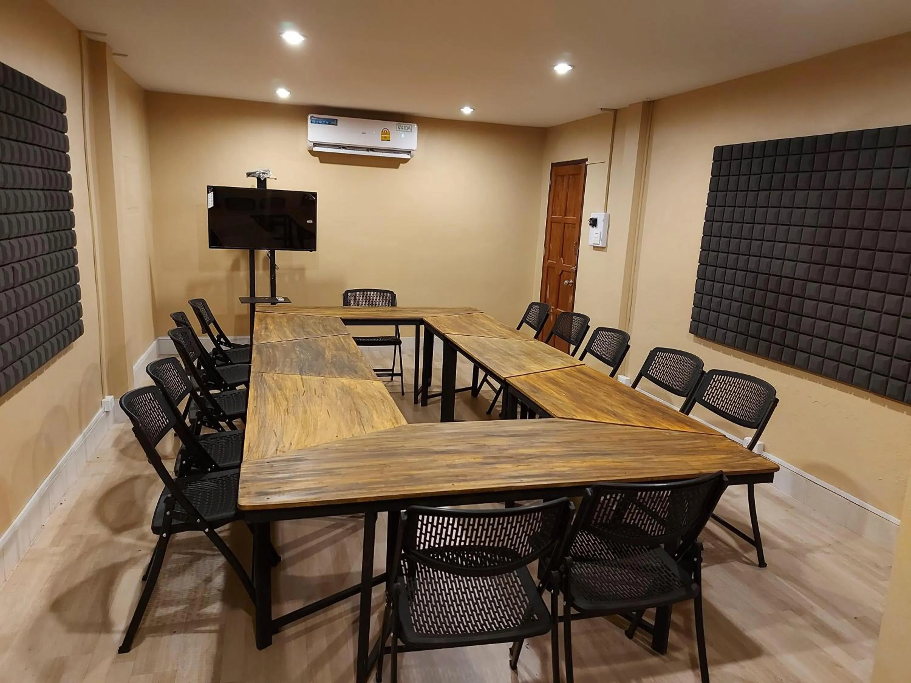 Meeting/conference room in Pilgrim's Kitchen & Inn