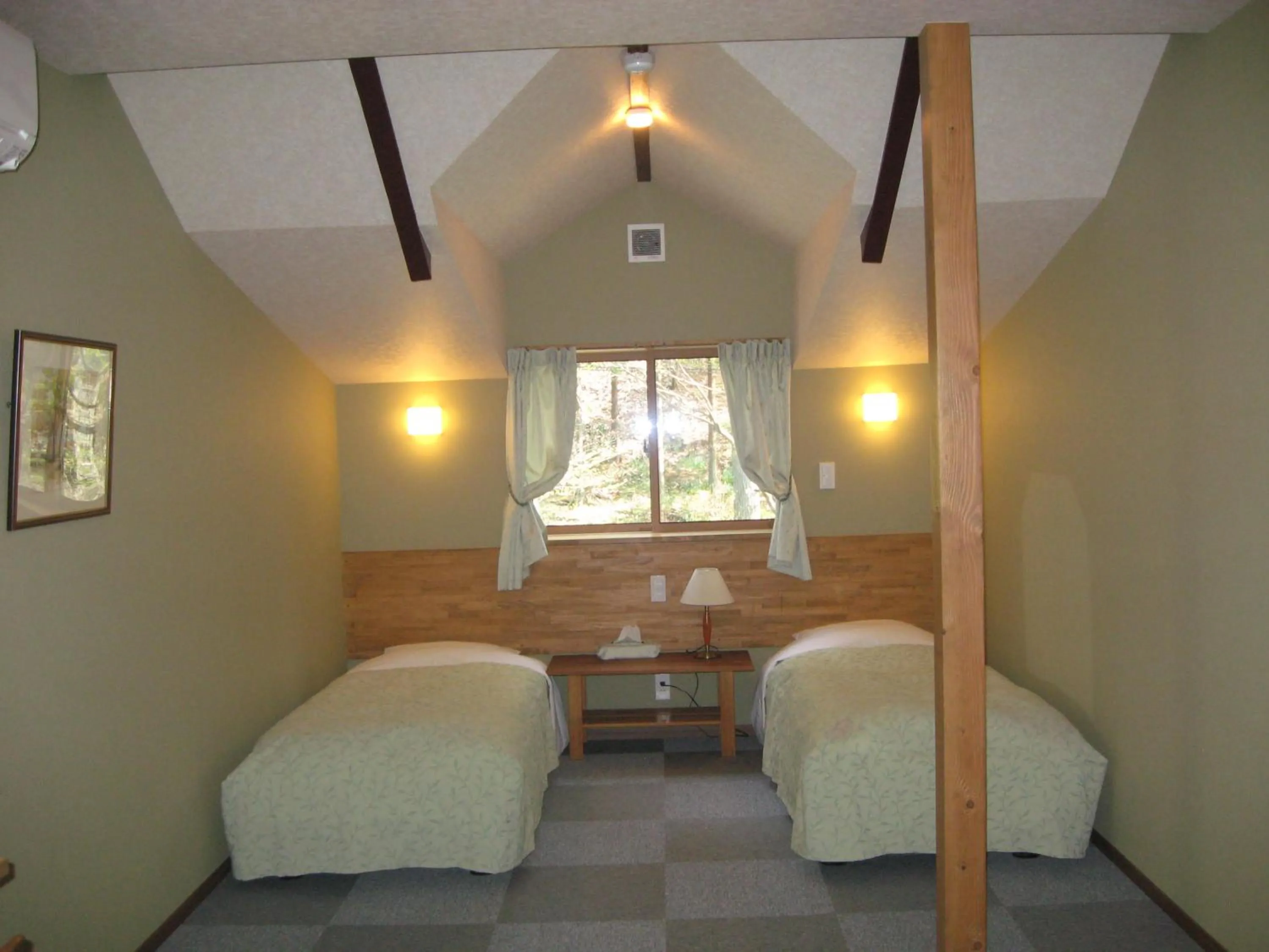 Photo of the whole room, Bed in La Forest De Nome Karuizawa
