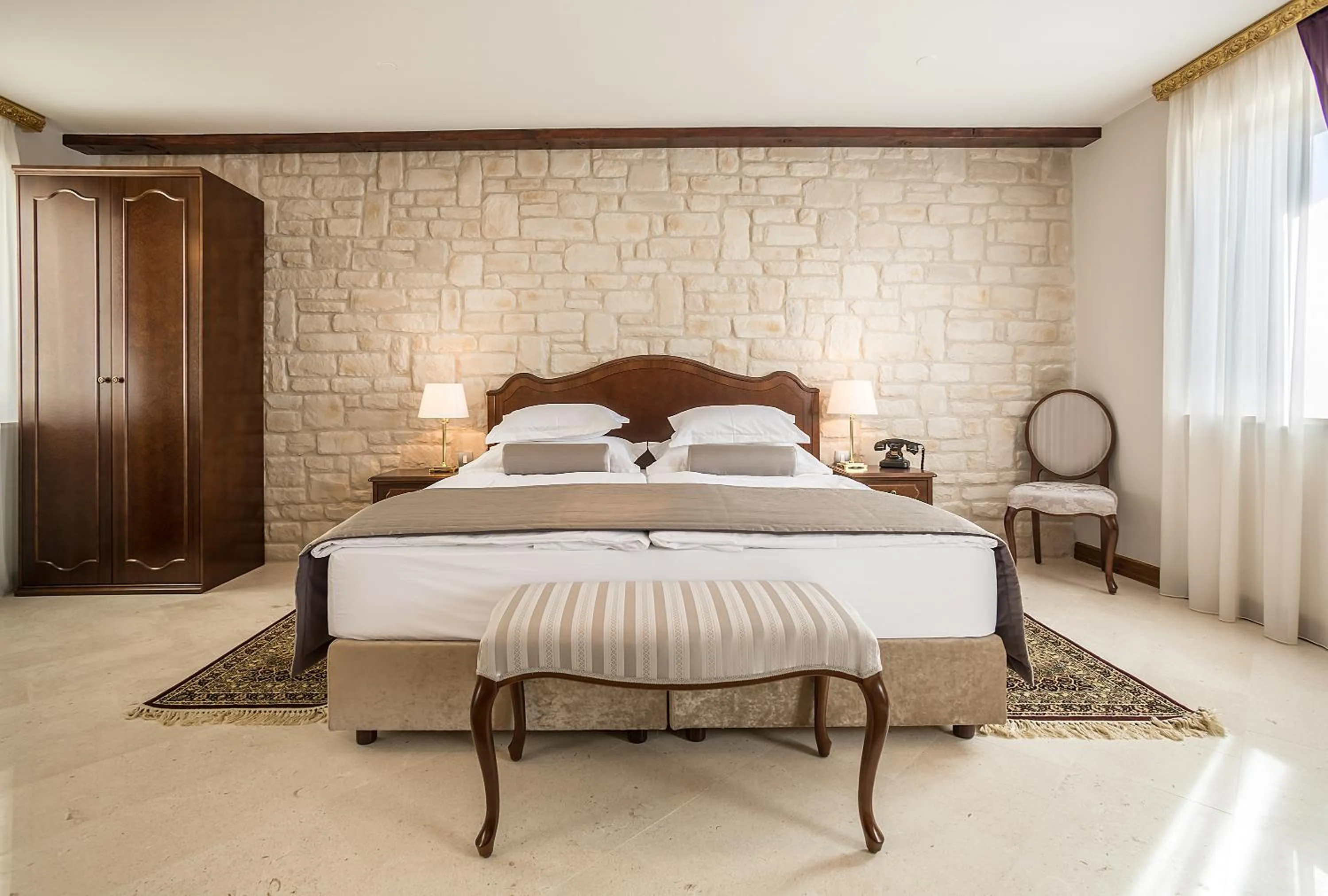 Bedroom, Bed in Splendida Palace