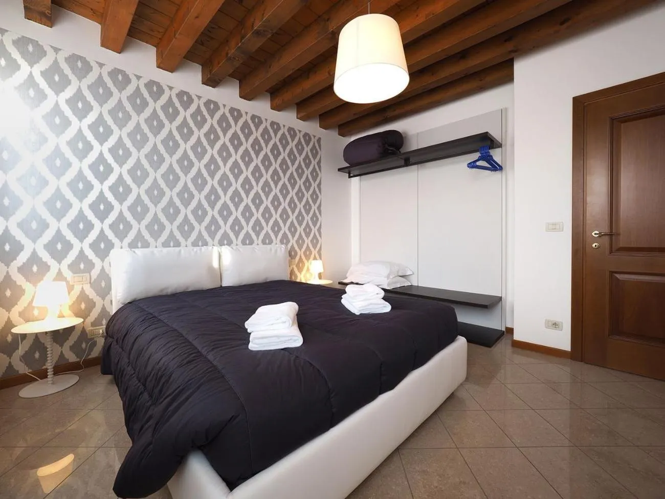 Bedroom, Bed in Cannaregio - Venice Style Apartments