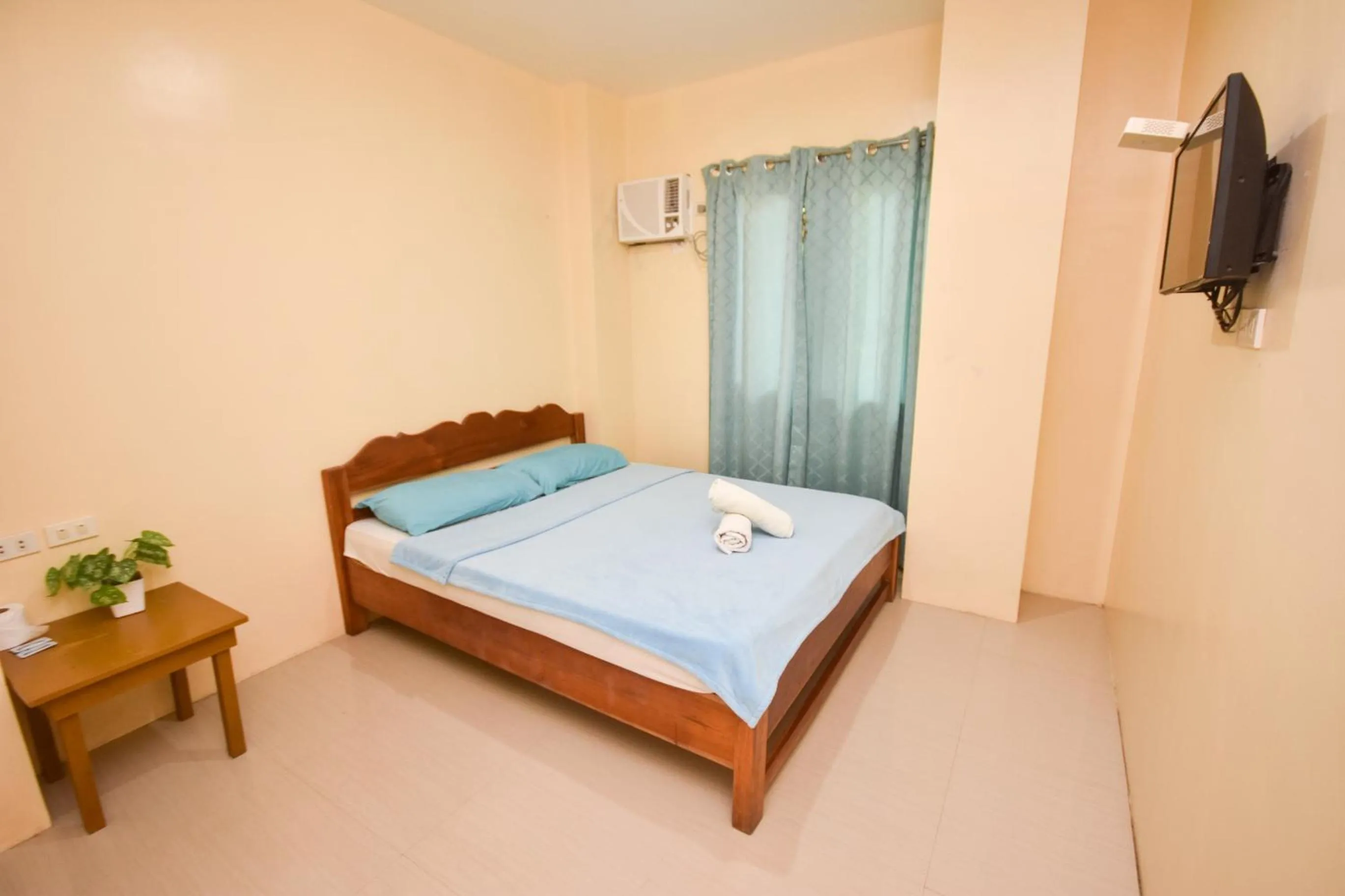 Bed in Boracay Backpackers