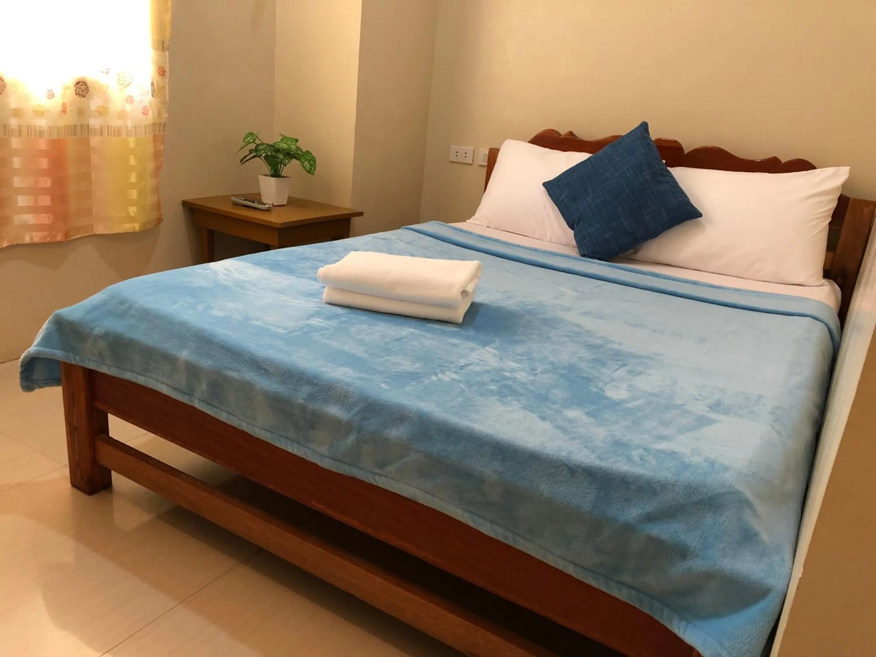 Bed in Boracay Backpackers