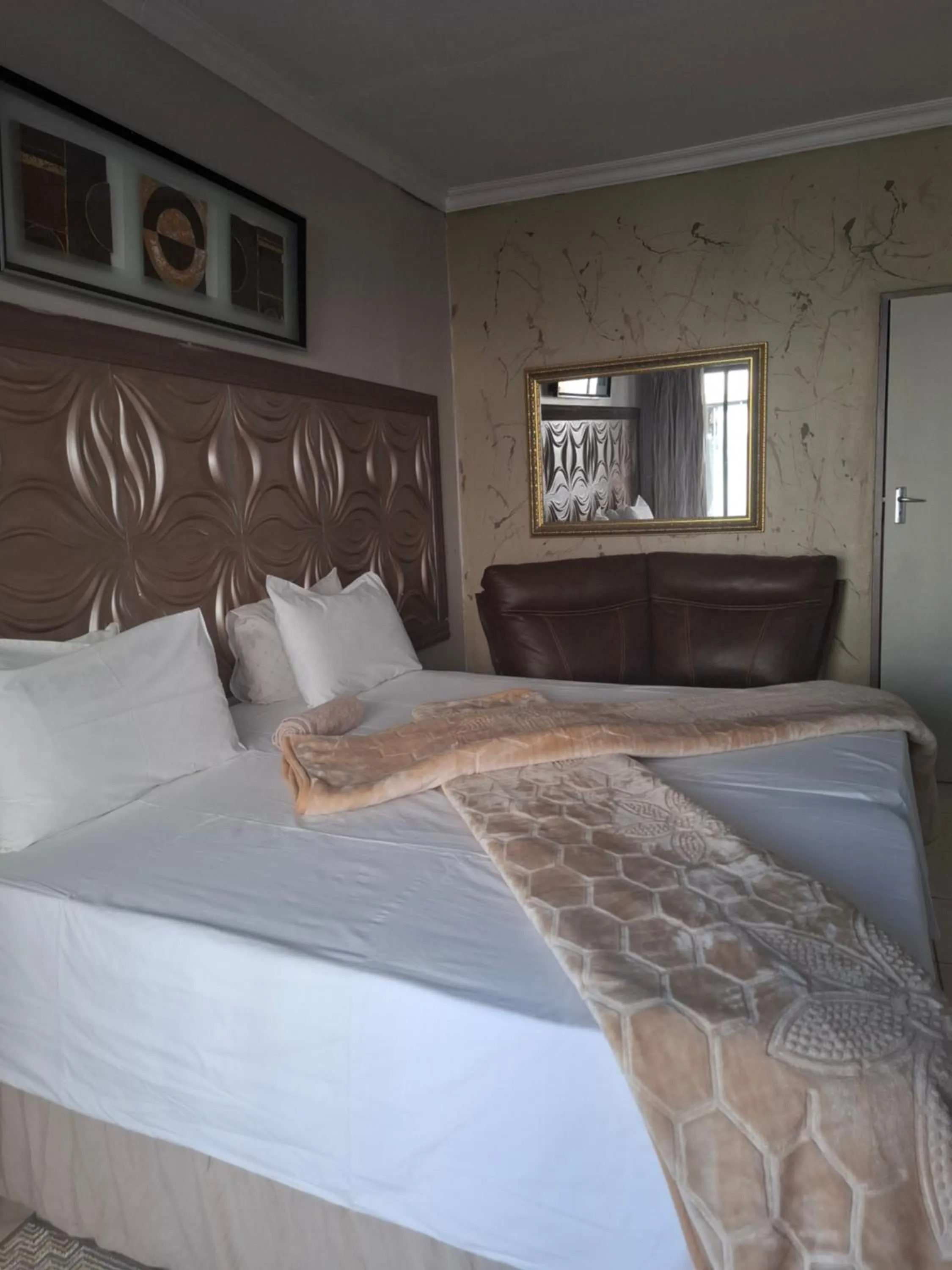 Bed in Vicky B Bed and Breakfast