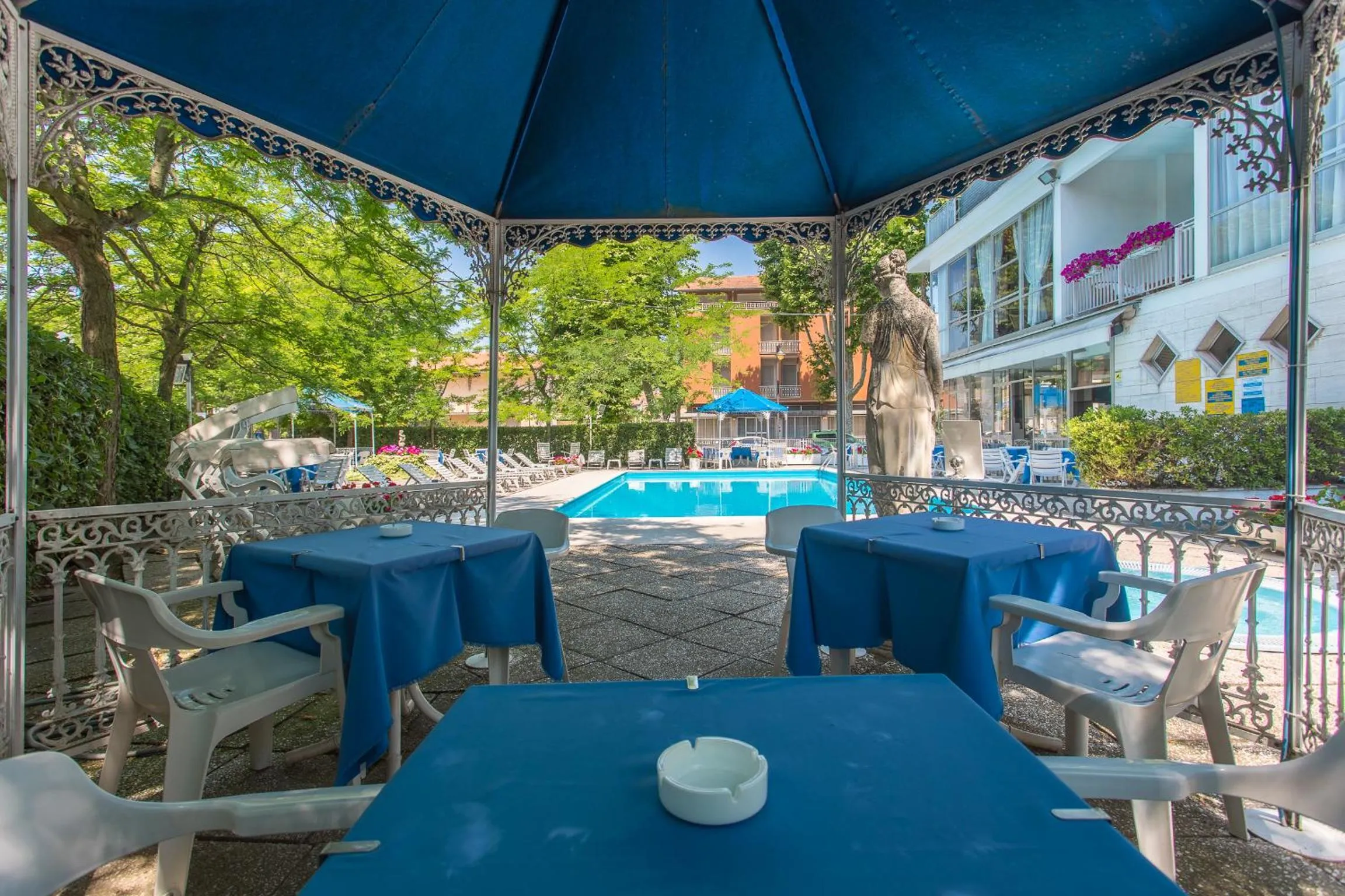 Patio in Hotel Gioiello