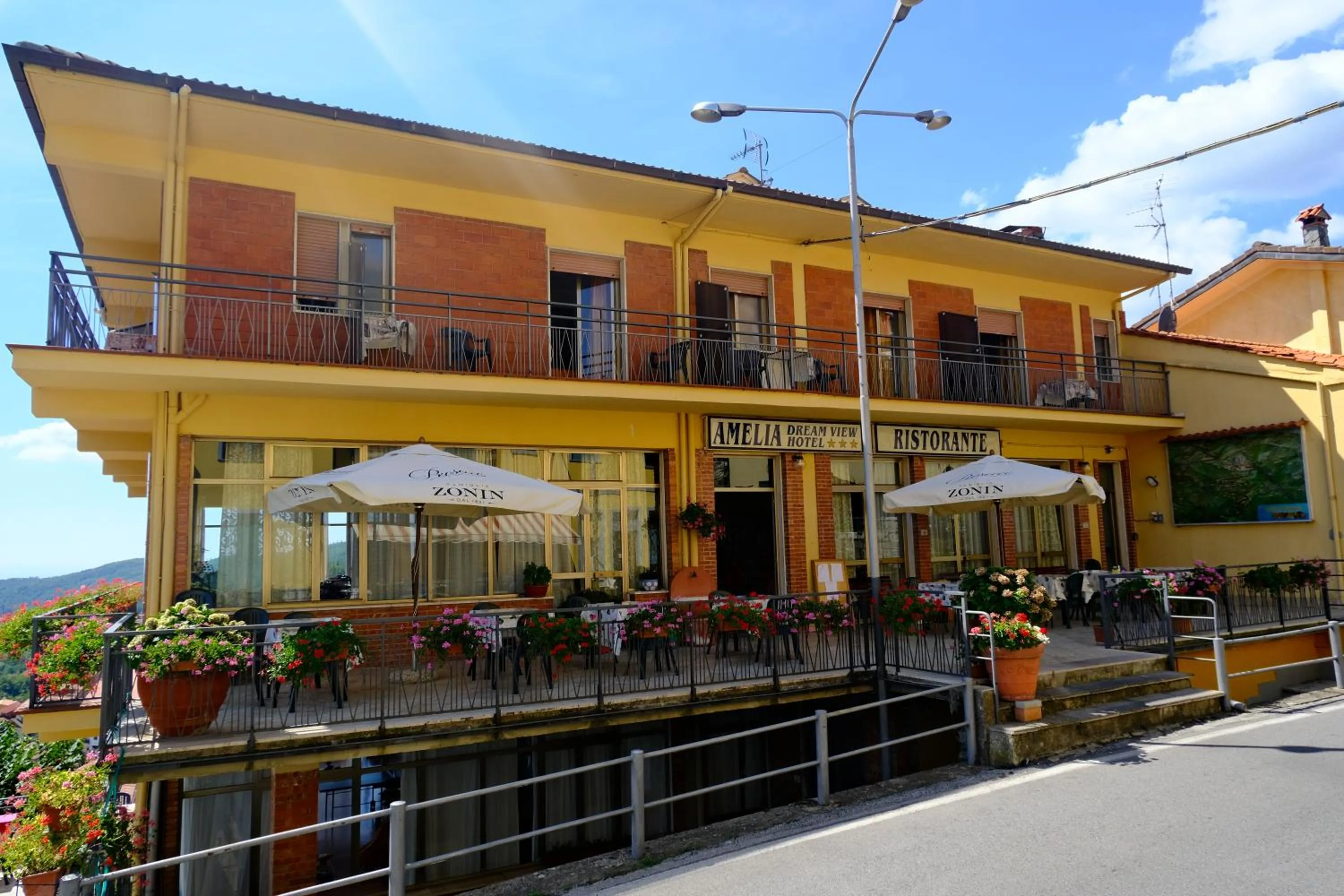 Property building in Aparthotel Amelia Dream View