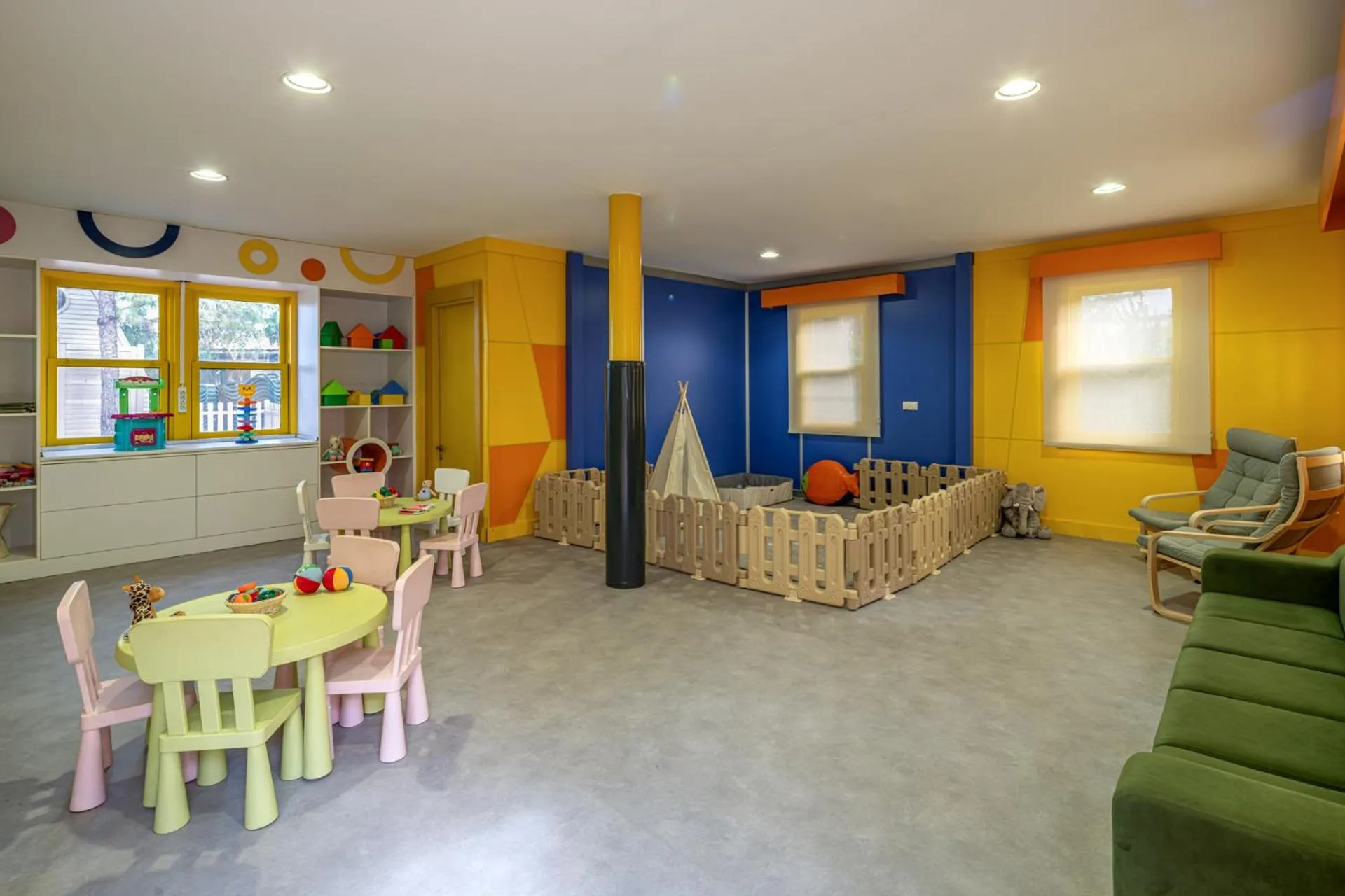 Kids's club in Balmy Foresta