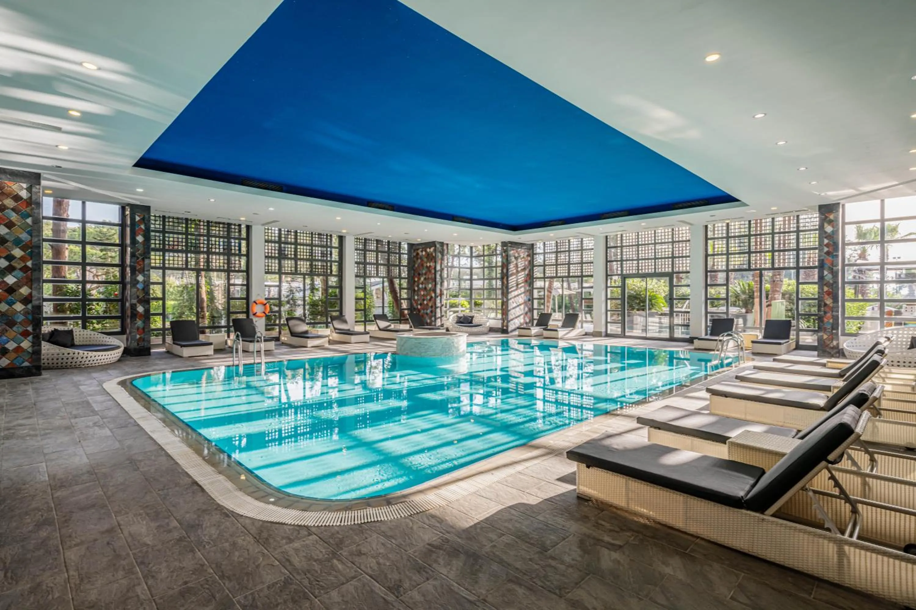 Pool view in Balmy Foresta